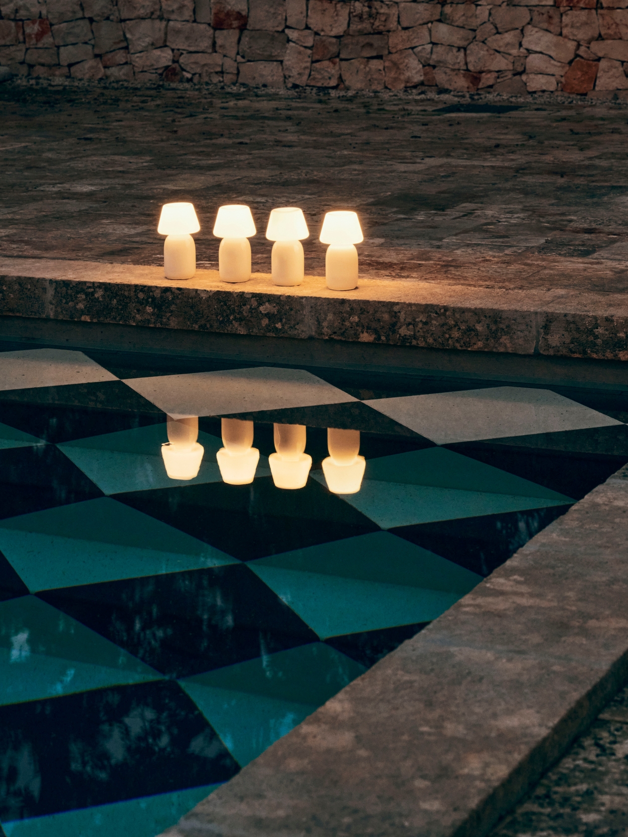 Apollo Portable Lamp