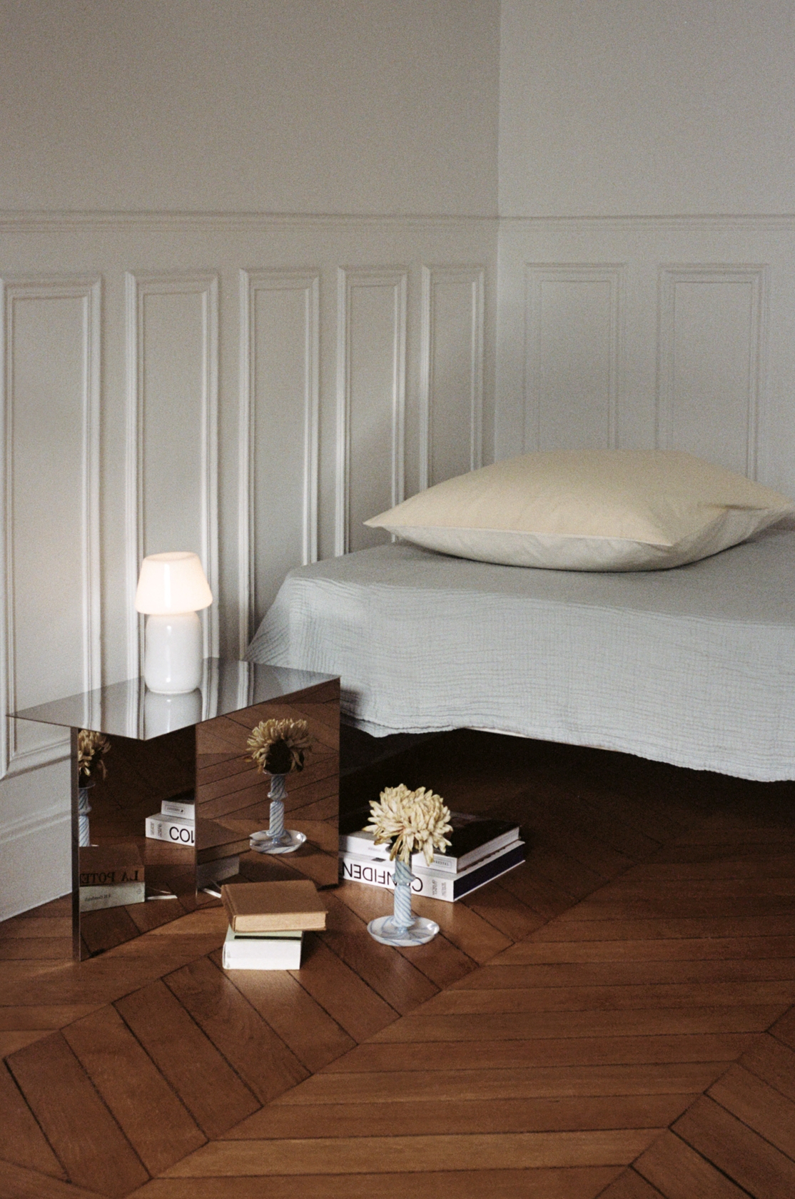 Apollo Portable Lamp