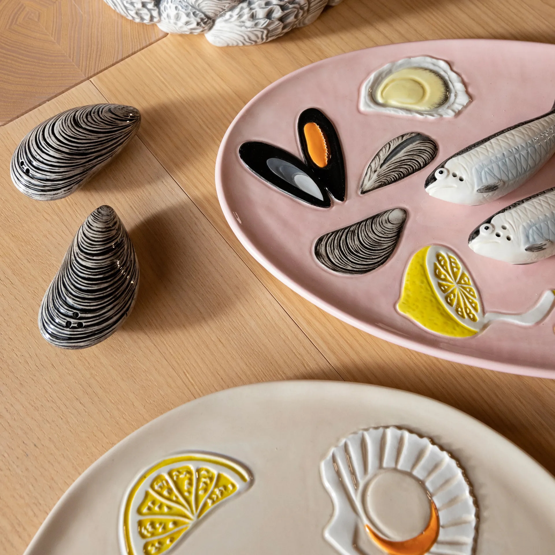 Salt & Pepper - Mussel