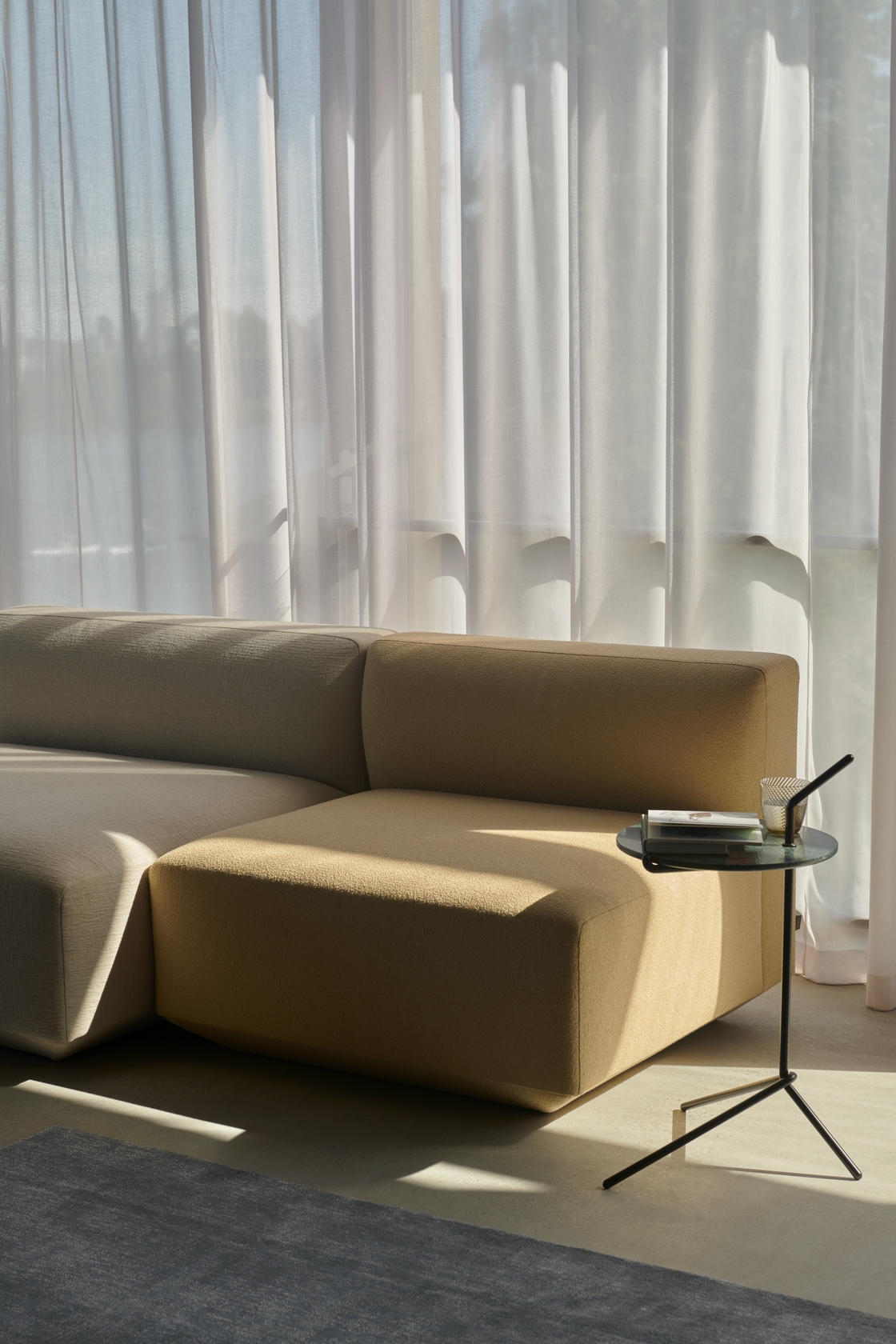 Halten Side Table SH9