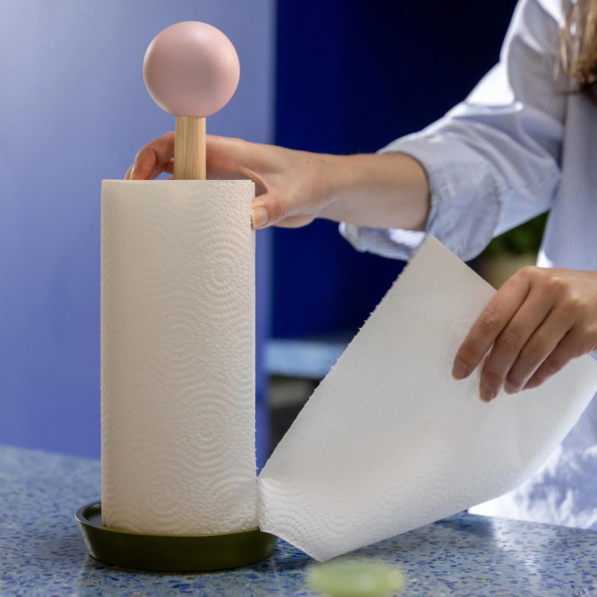 Halma Paper Towel Holder - Pink