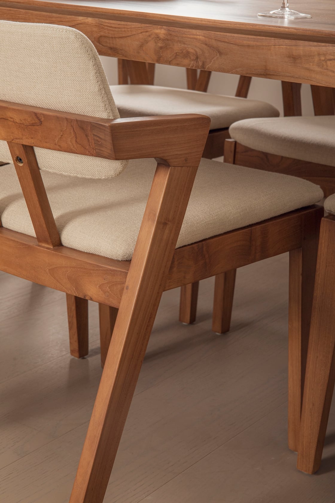dBodhi Noa Dining Chair - Teak - Set of 6 - Floor Stock