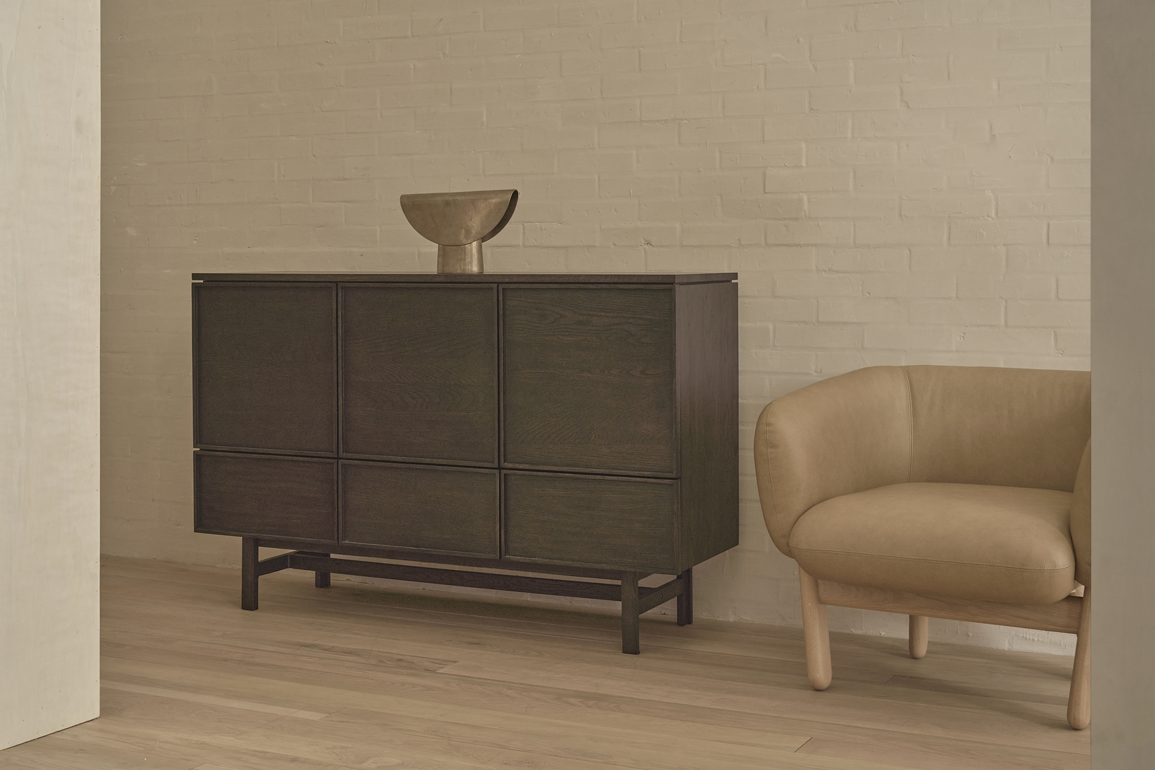 Yorke Plain Timber Wide Highboard with H Legs