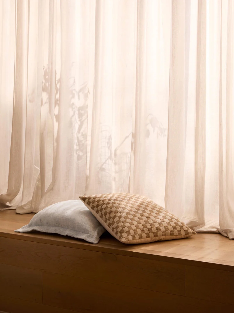 Matteo Rectangle Wool / Silk Cushion