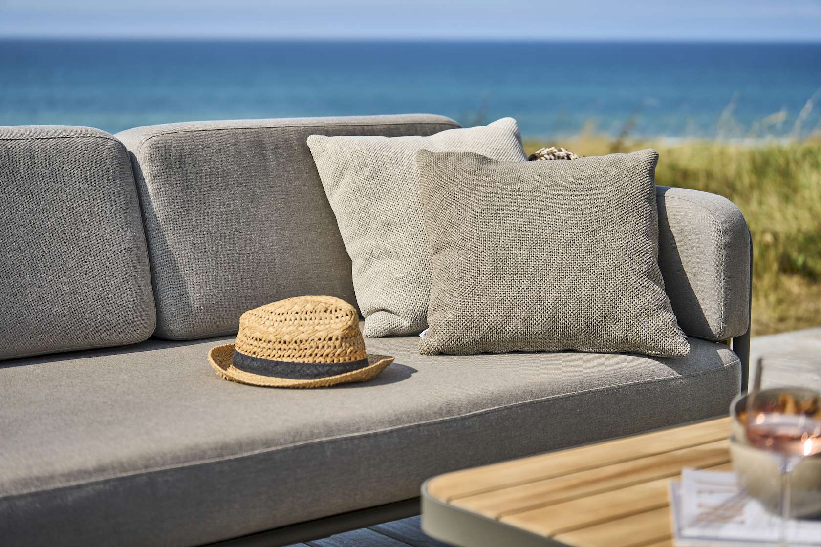 Mindo 100 Sofa - Daybed Right - Warm Grey Carbon - Floor Stock