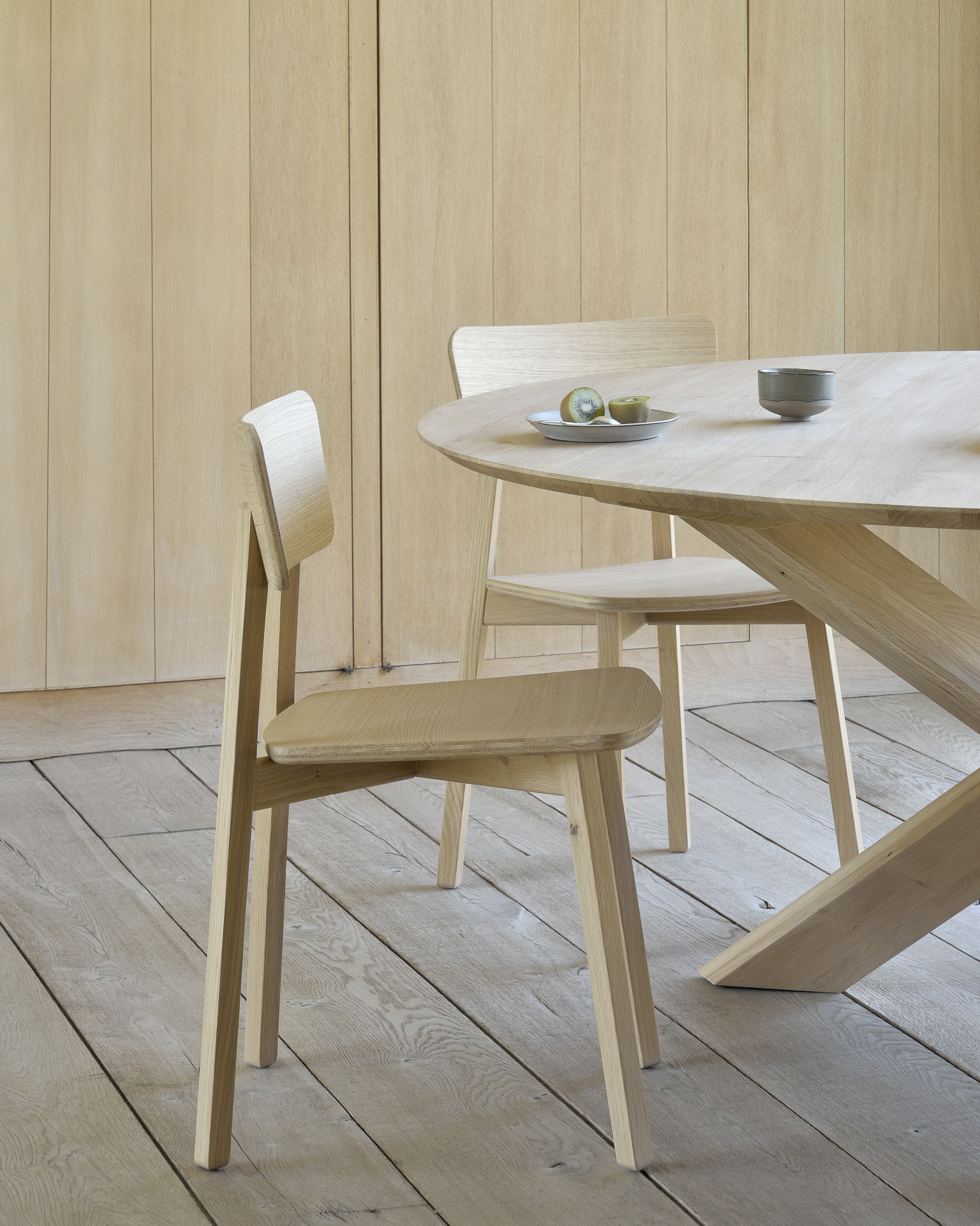 Ethnicraft Oak Casale Dining Chair - Natural Oak - Set of 6 - Floor Stock