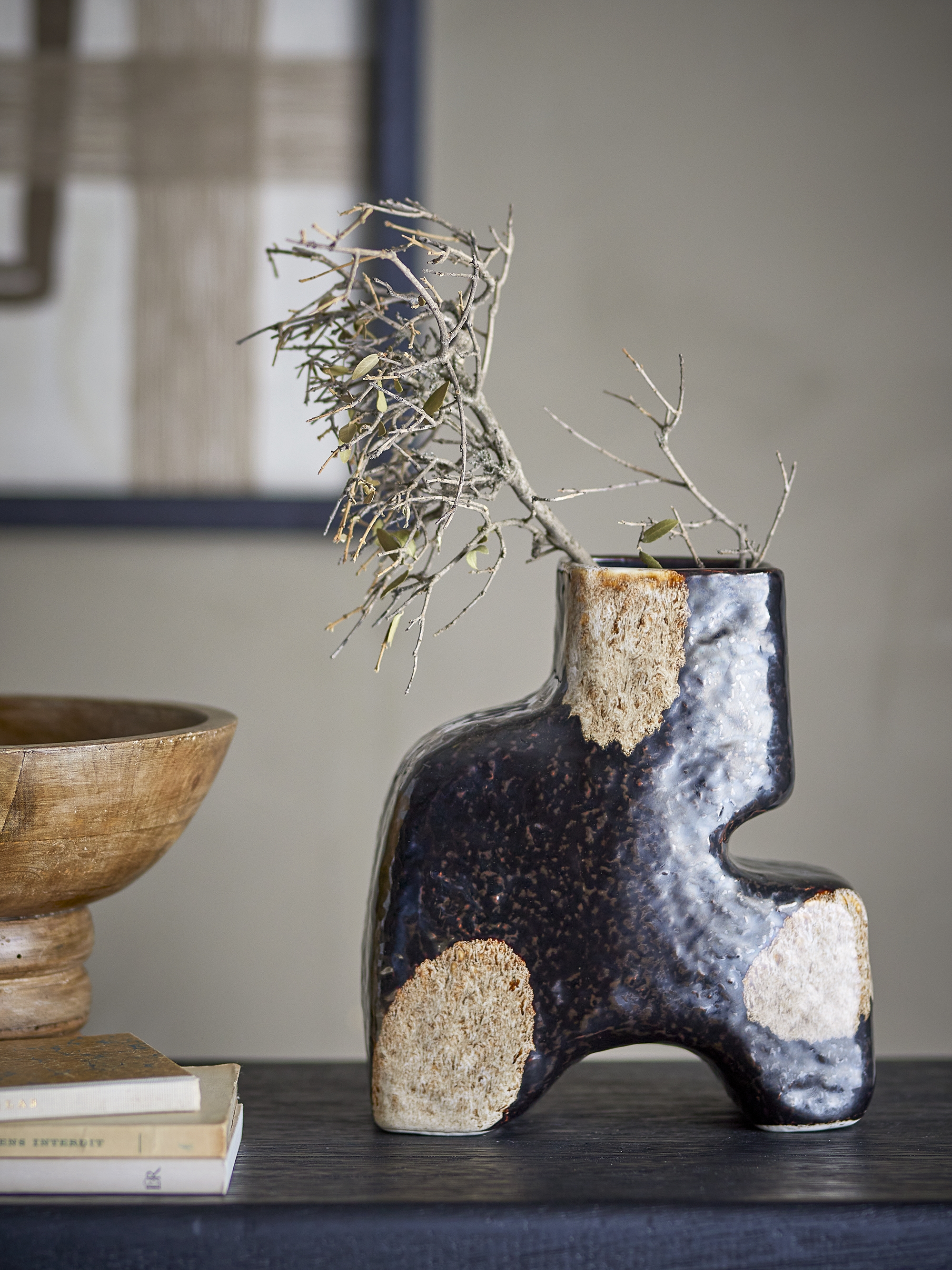 Ollia Stoneware Vase - Black