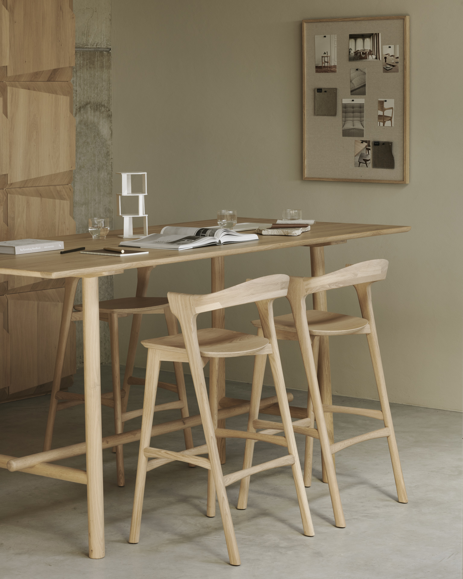 Ethnicraft Oak Bok Bar Stool