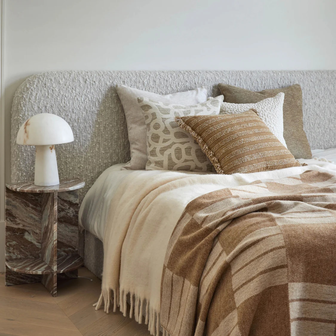 Dunes Table Lamp