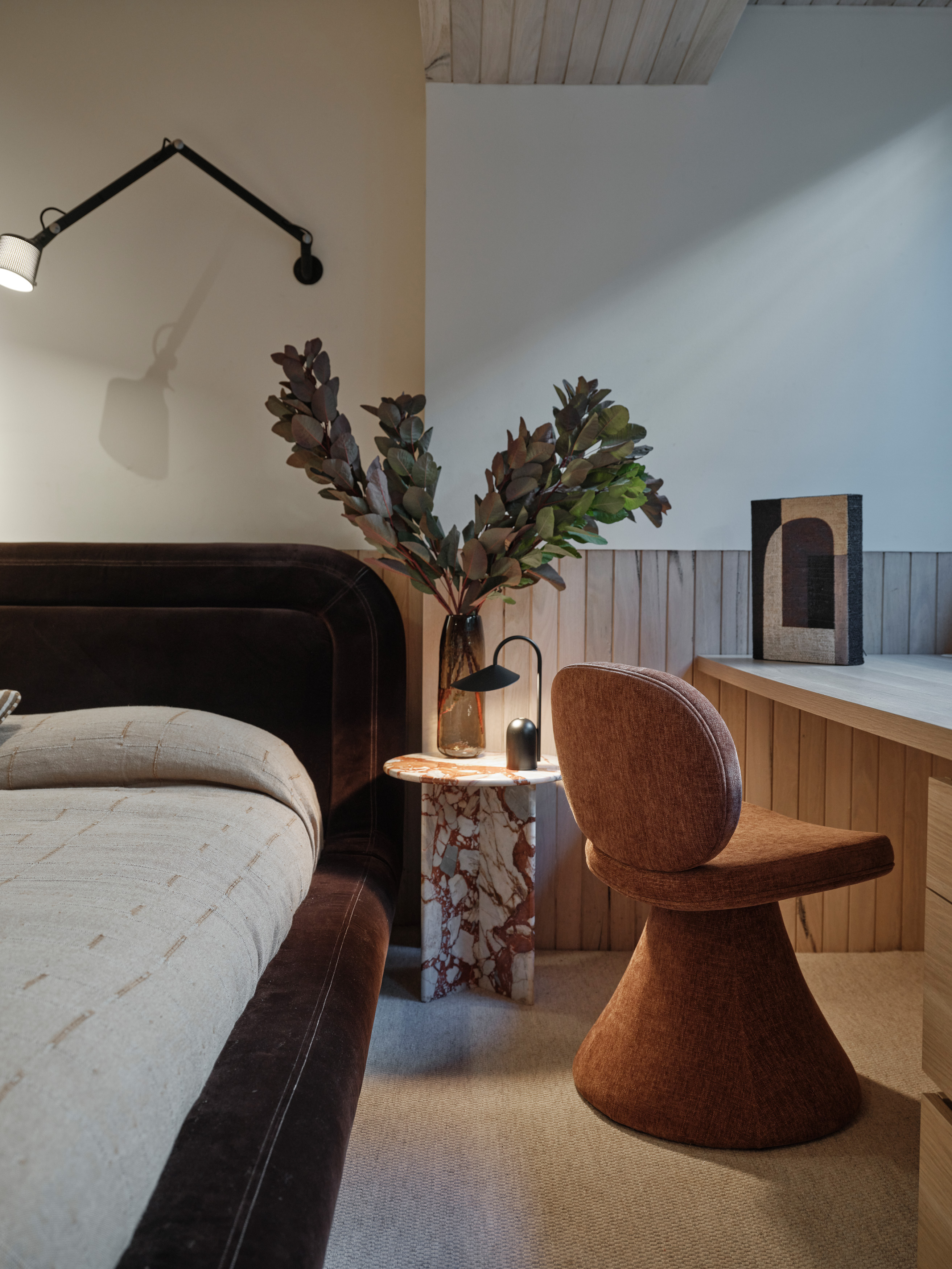 Easton Queen Bed