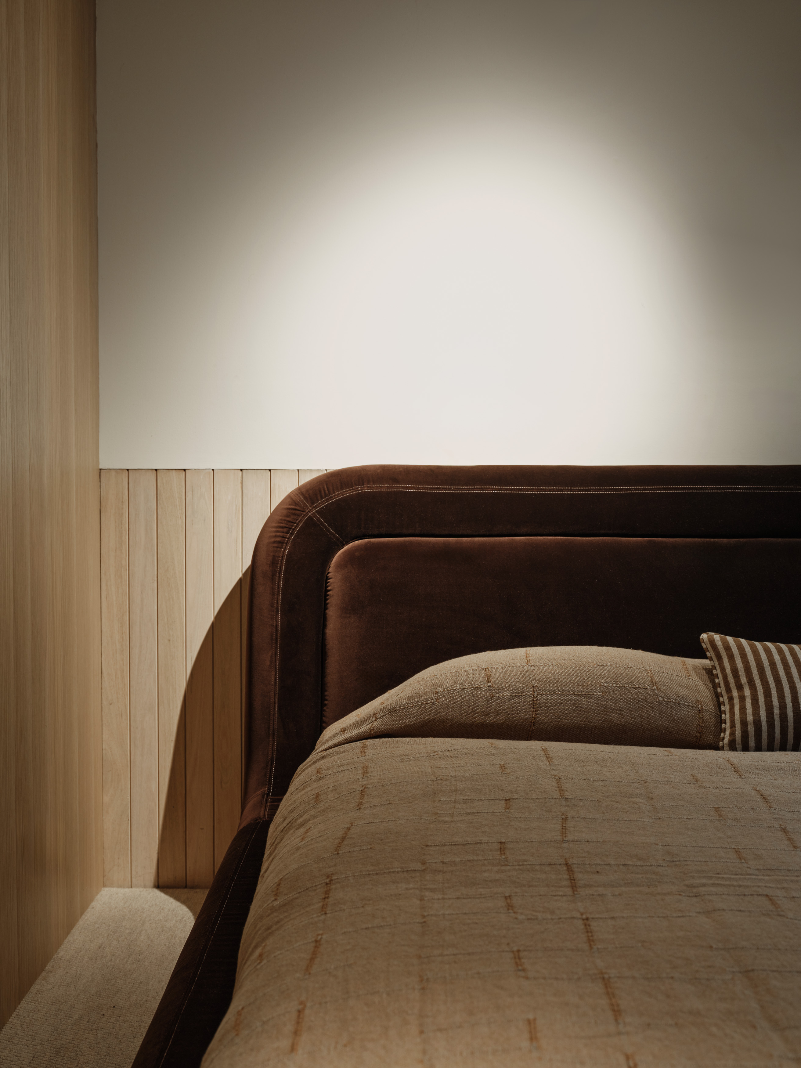 Easton Queen Bed