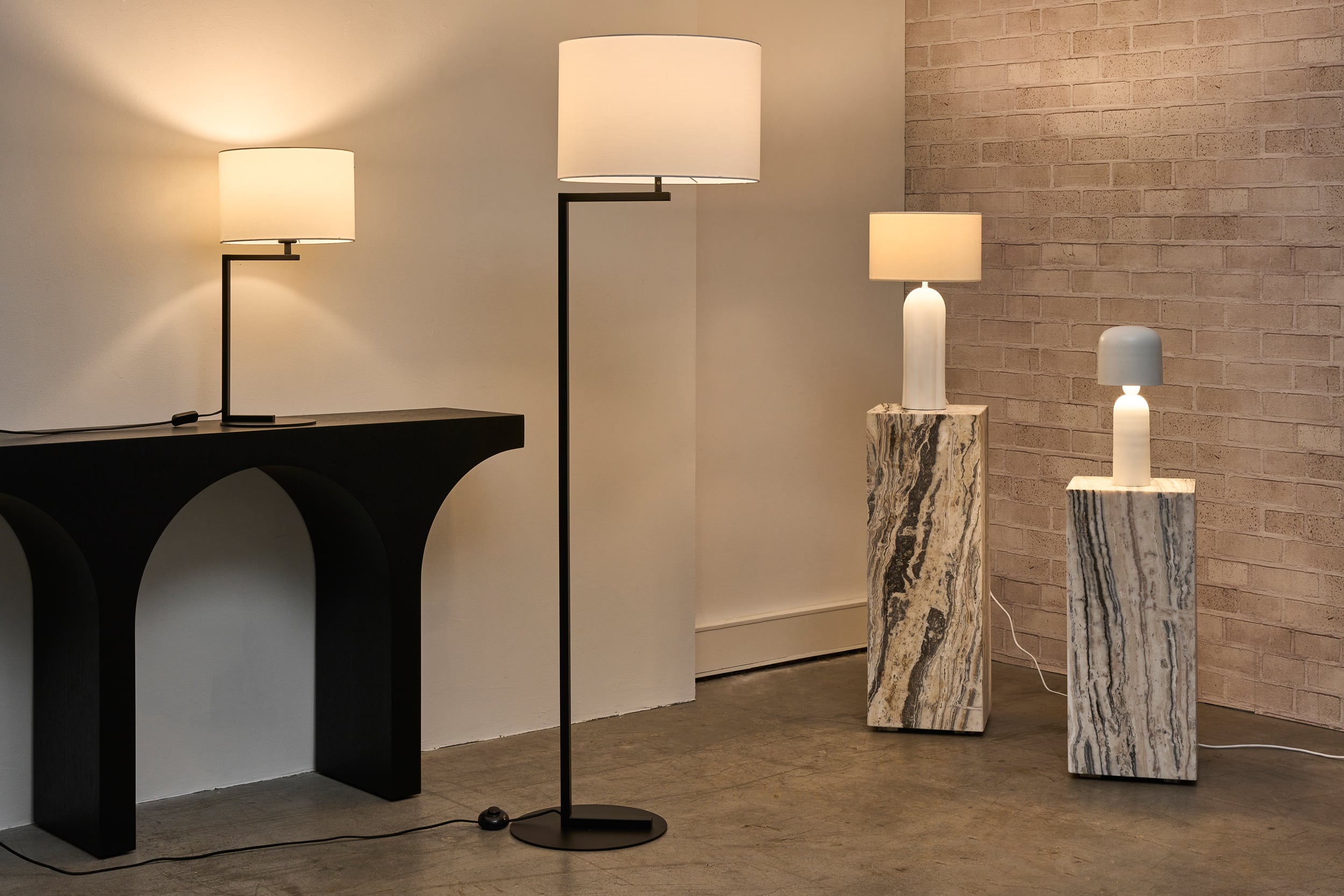 Alyssa Table Lamp - Satin Black