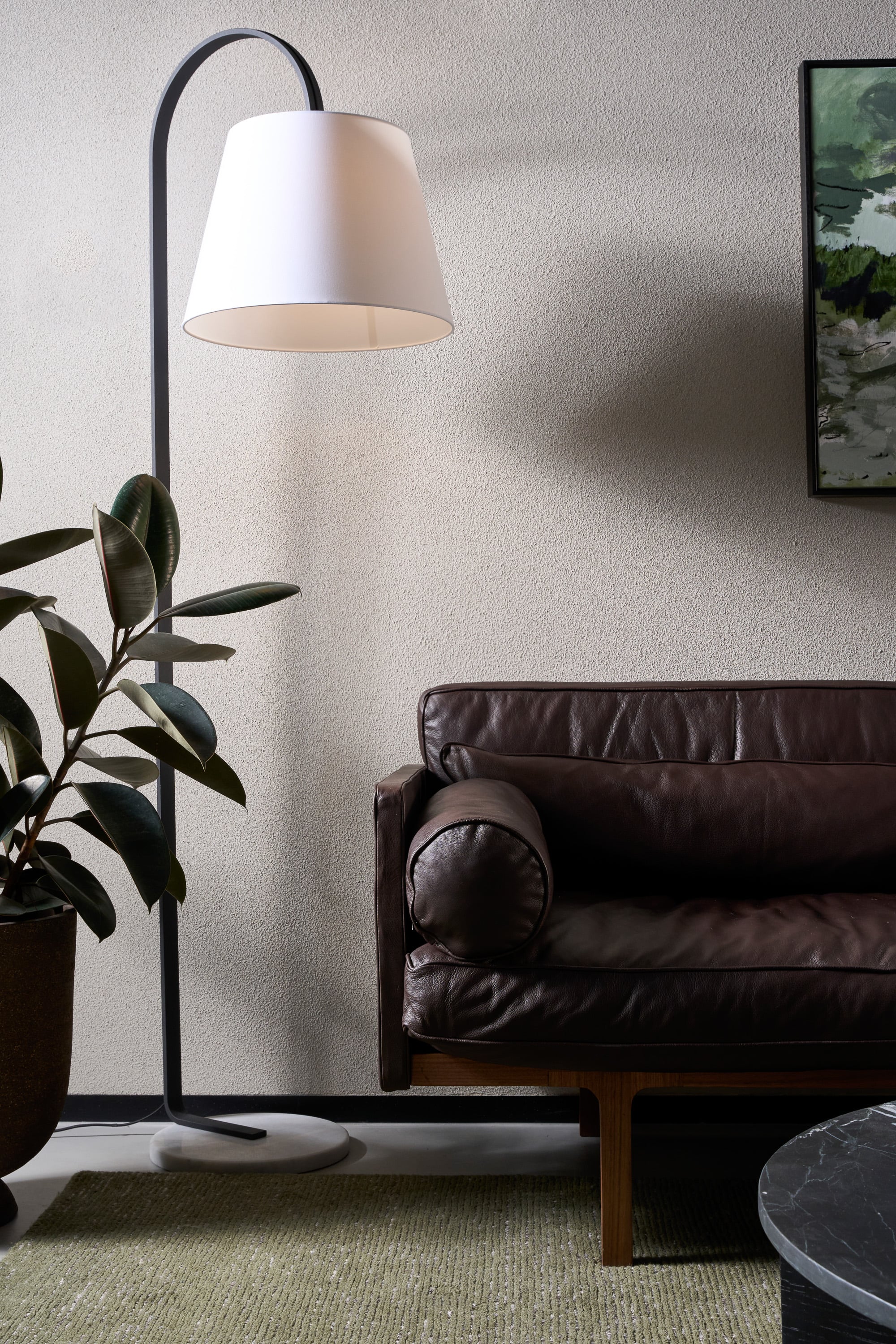 Sila Floor Lamp - Black - Floor Stock