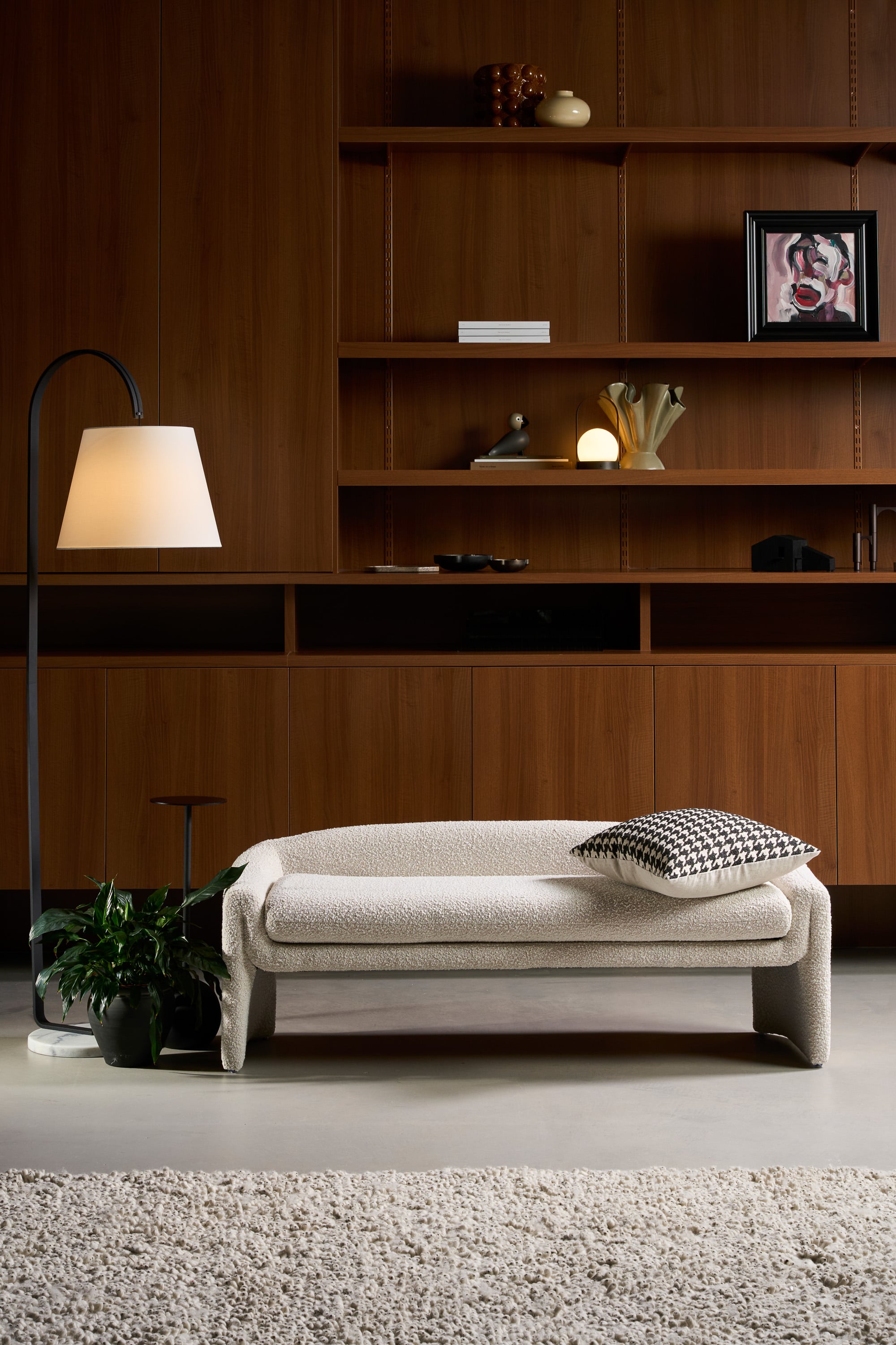 Sila Floor Lamp - Black - Floor Stock