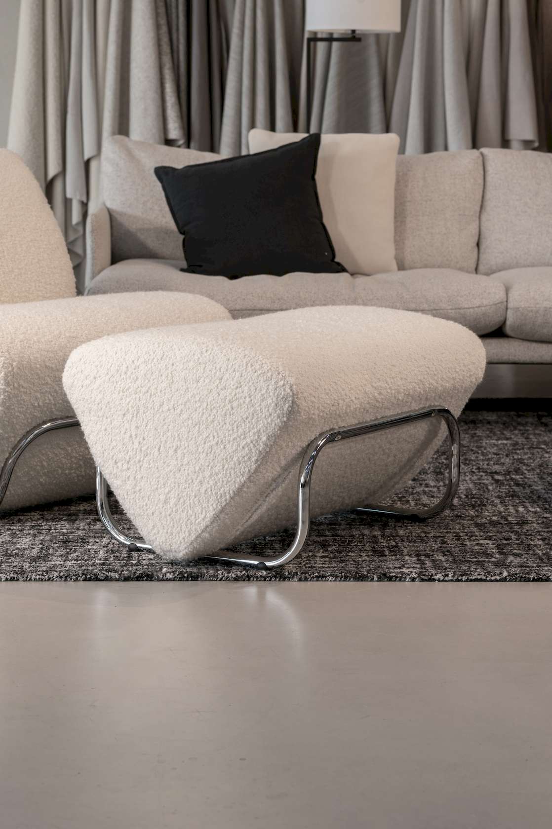 Trend Boucle Set - Chrome/Ivory - Floor Stock
