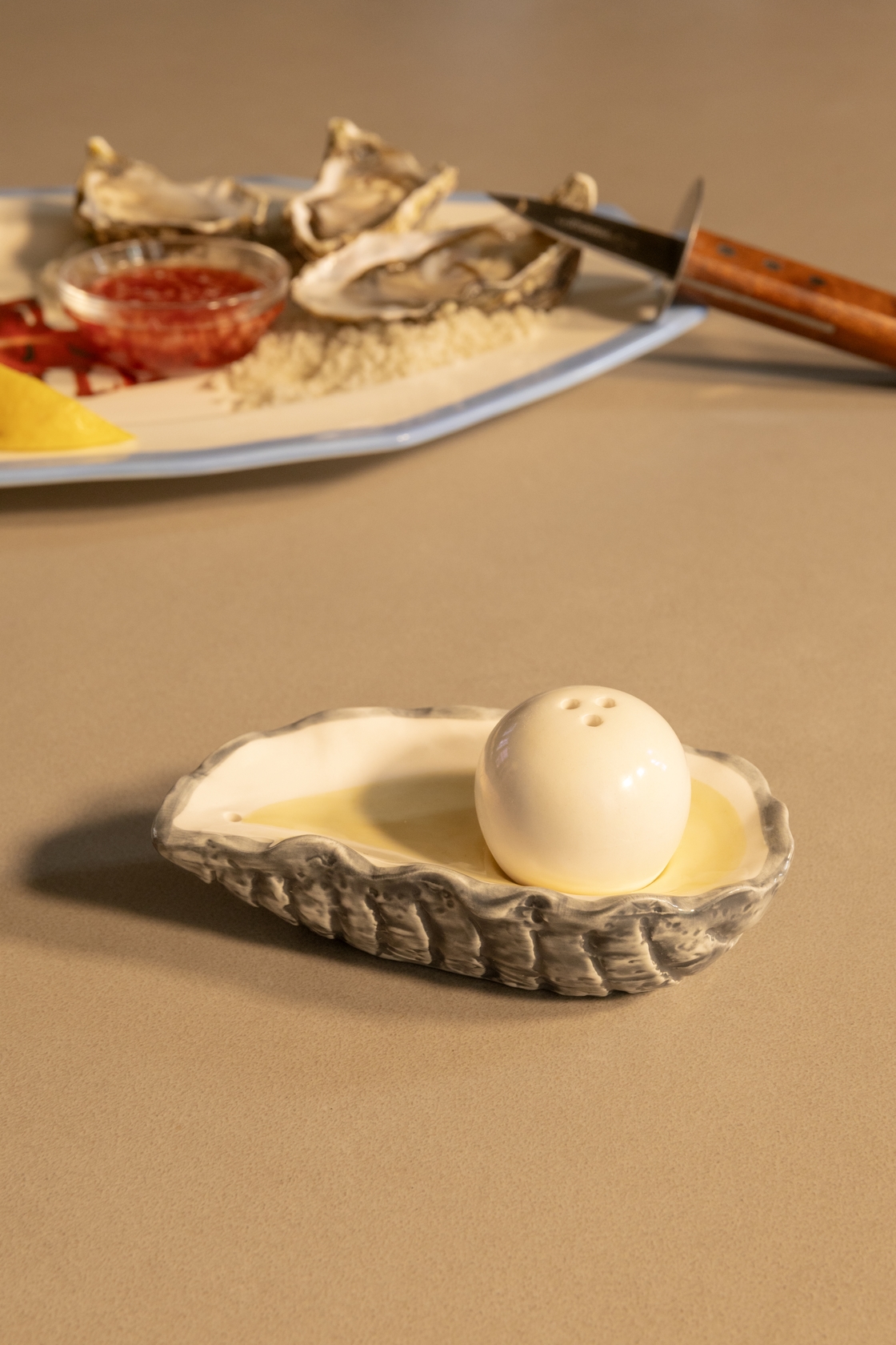 Salt & Pepper - Oyster