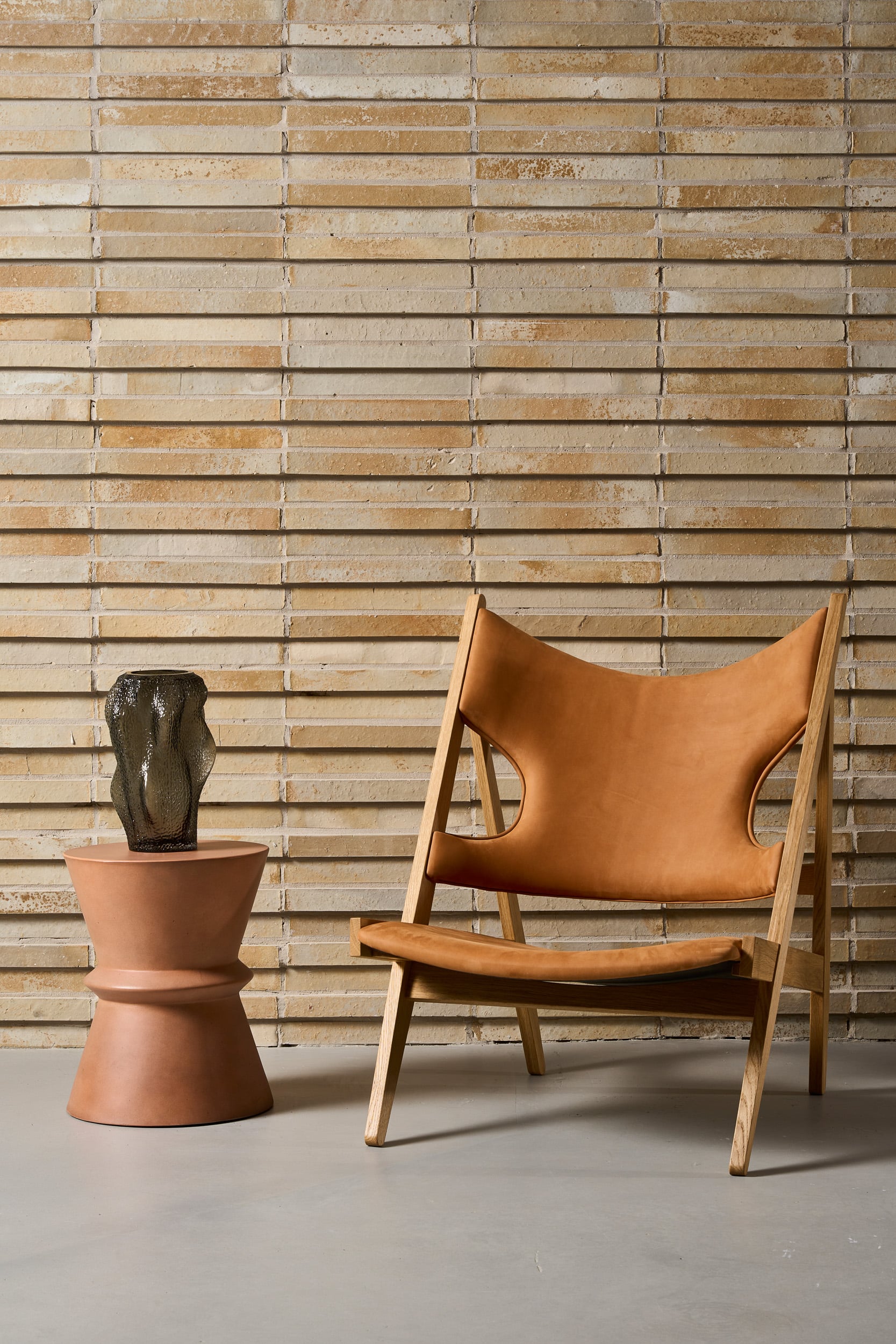 Knitting Lounge Chair - Natural Oak/Sheepskin Nature - Floor Stock