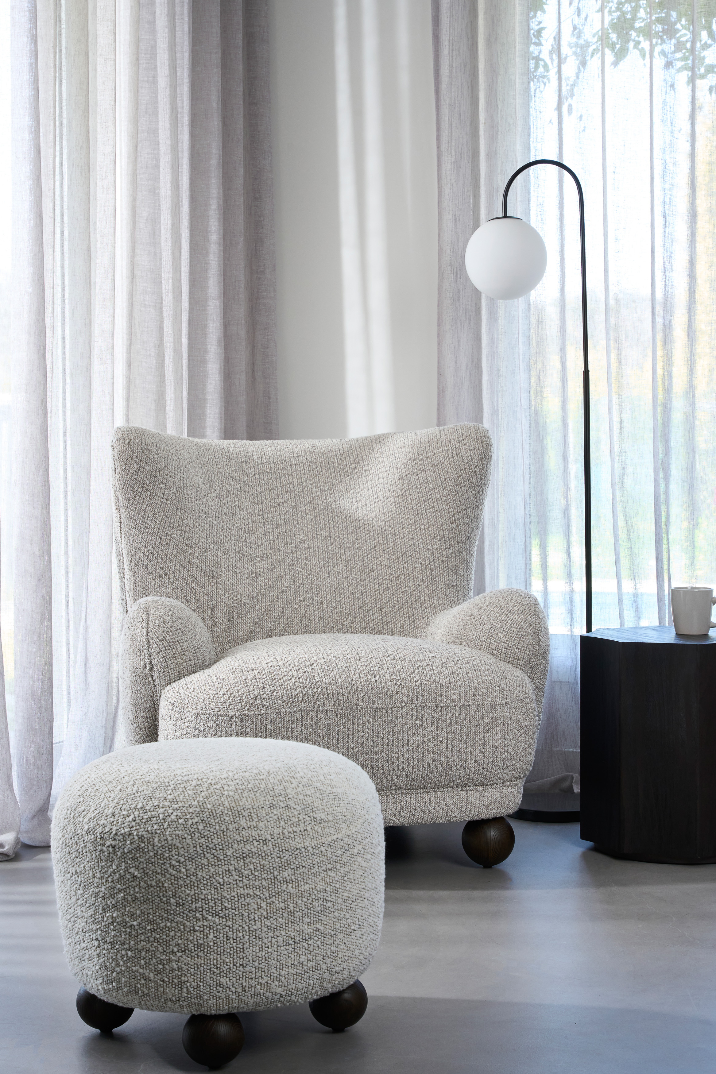 Minti Floor Lamp - Satin Black - Floor Stock