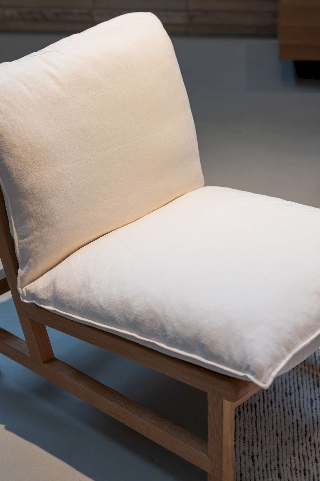 Cantaloupe Lounge Chair - Light Oak / Ivory-Summer 002 - Floor Stock