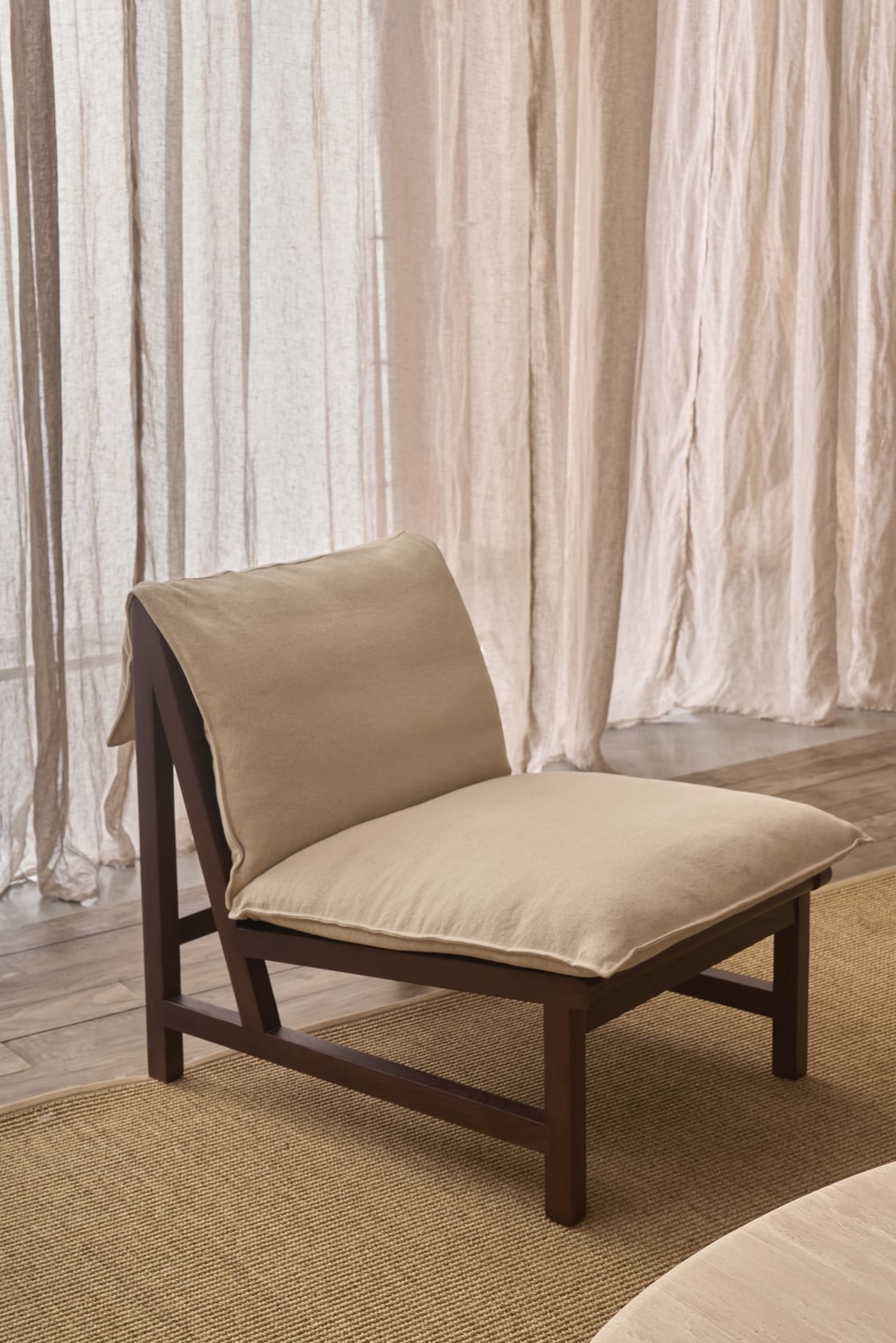 Cantaloupe Lounge Chair - Light Oak / Ivory-Summer 002 - Floor Stock