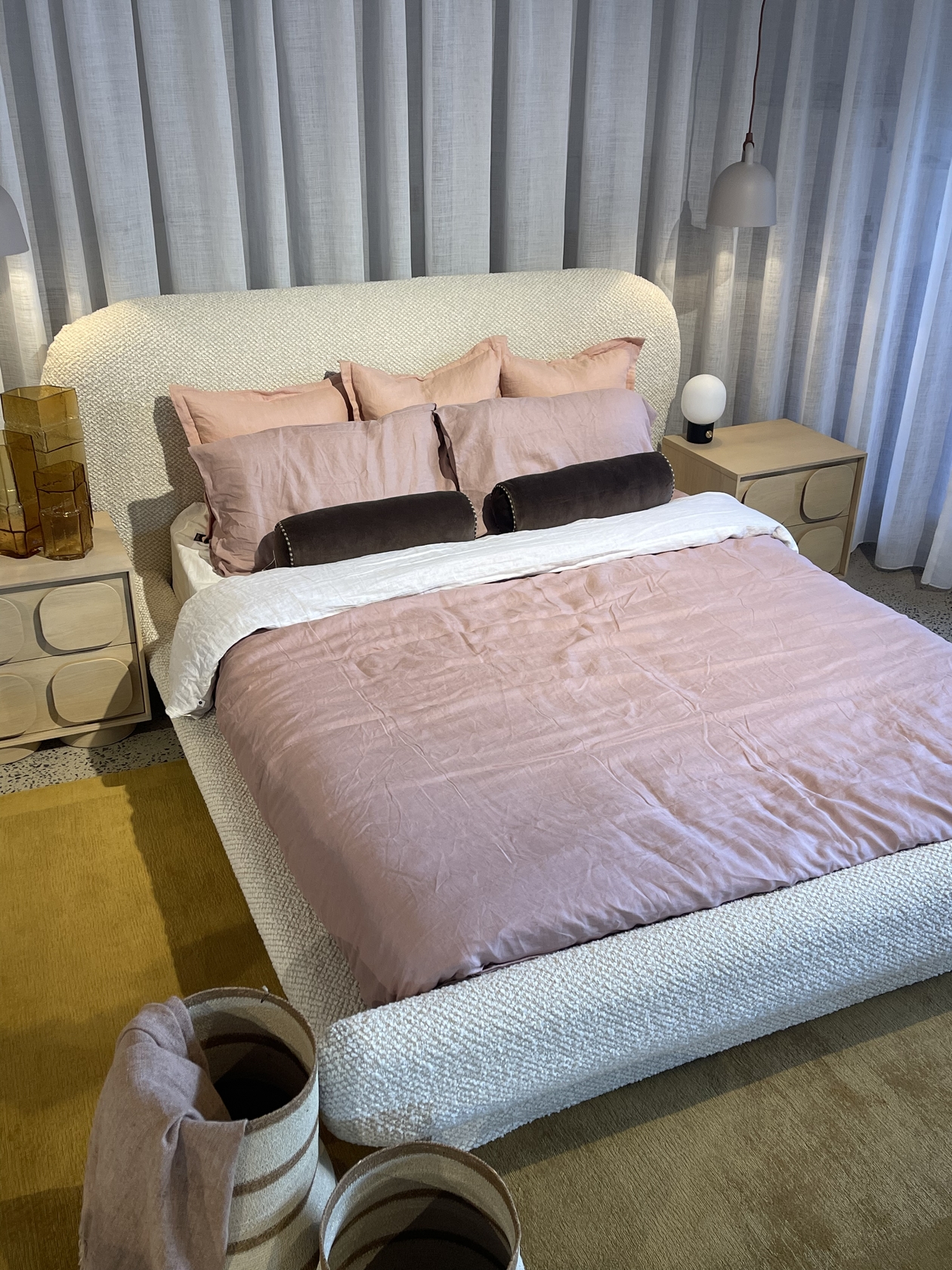 Arcadia Queen Bed - Blake Frost - Floor Stock
