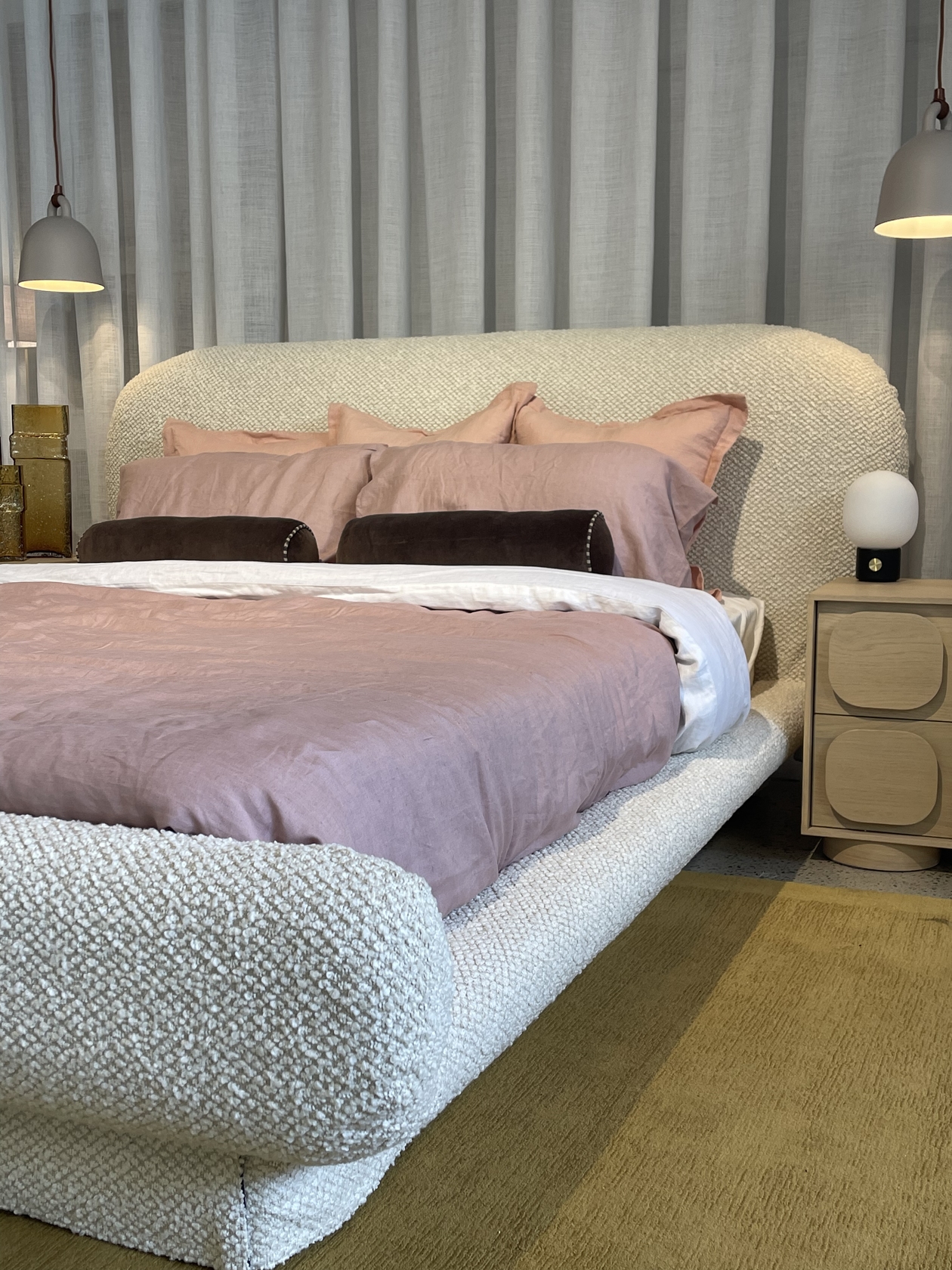 Arcadia Queen Bed - Blake Frost - Floor Stock