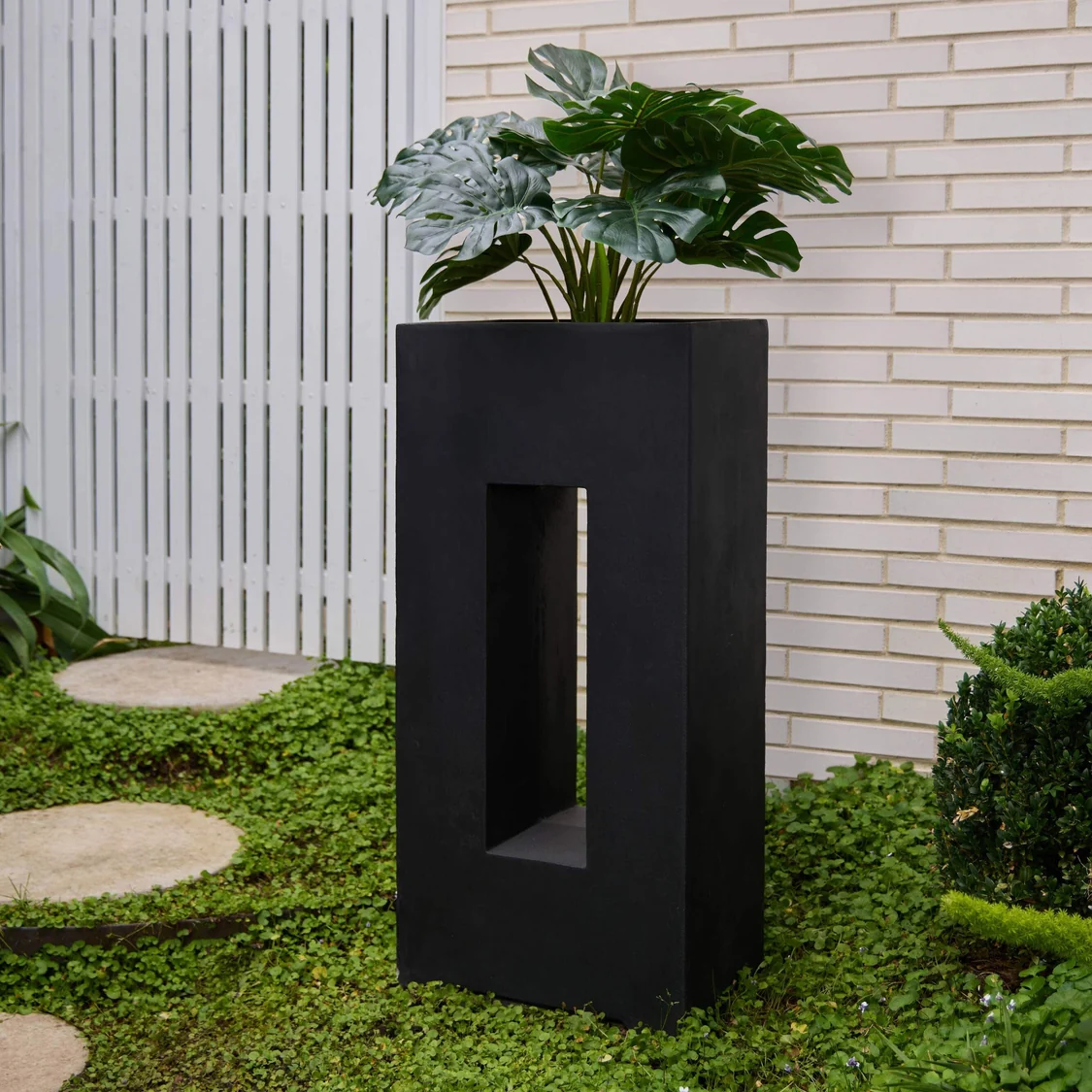 Delford Plant Stand