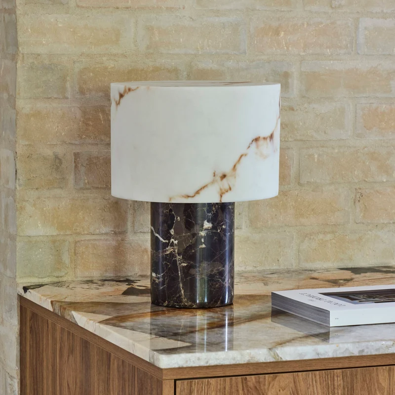 Kinn Table Lamp