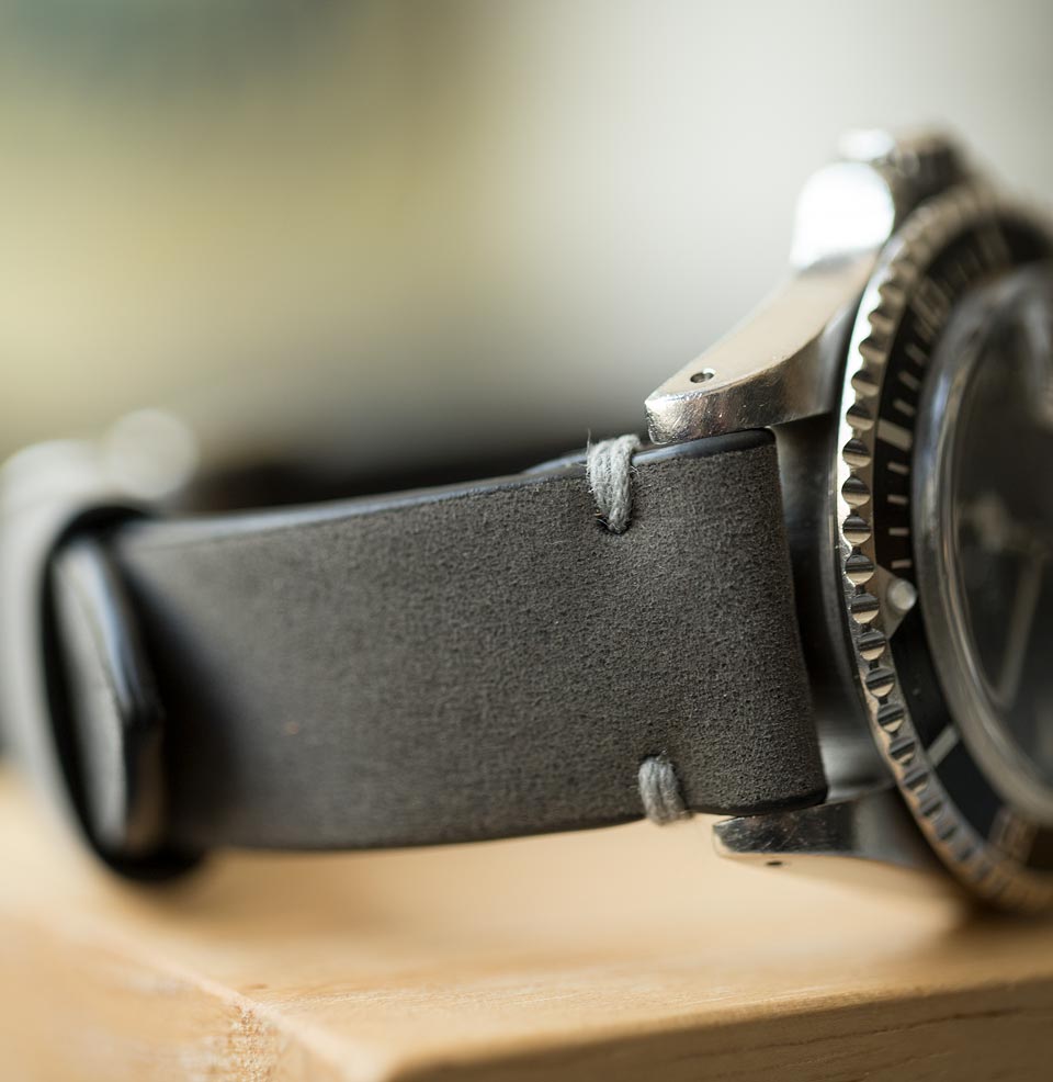 Model 2 Premium Silver knots add a bright note