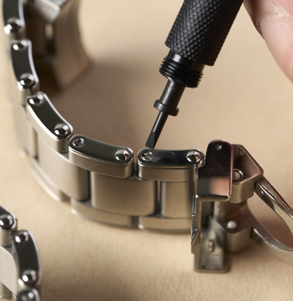 Windup Watch Shop StrapChanging MultiTool