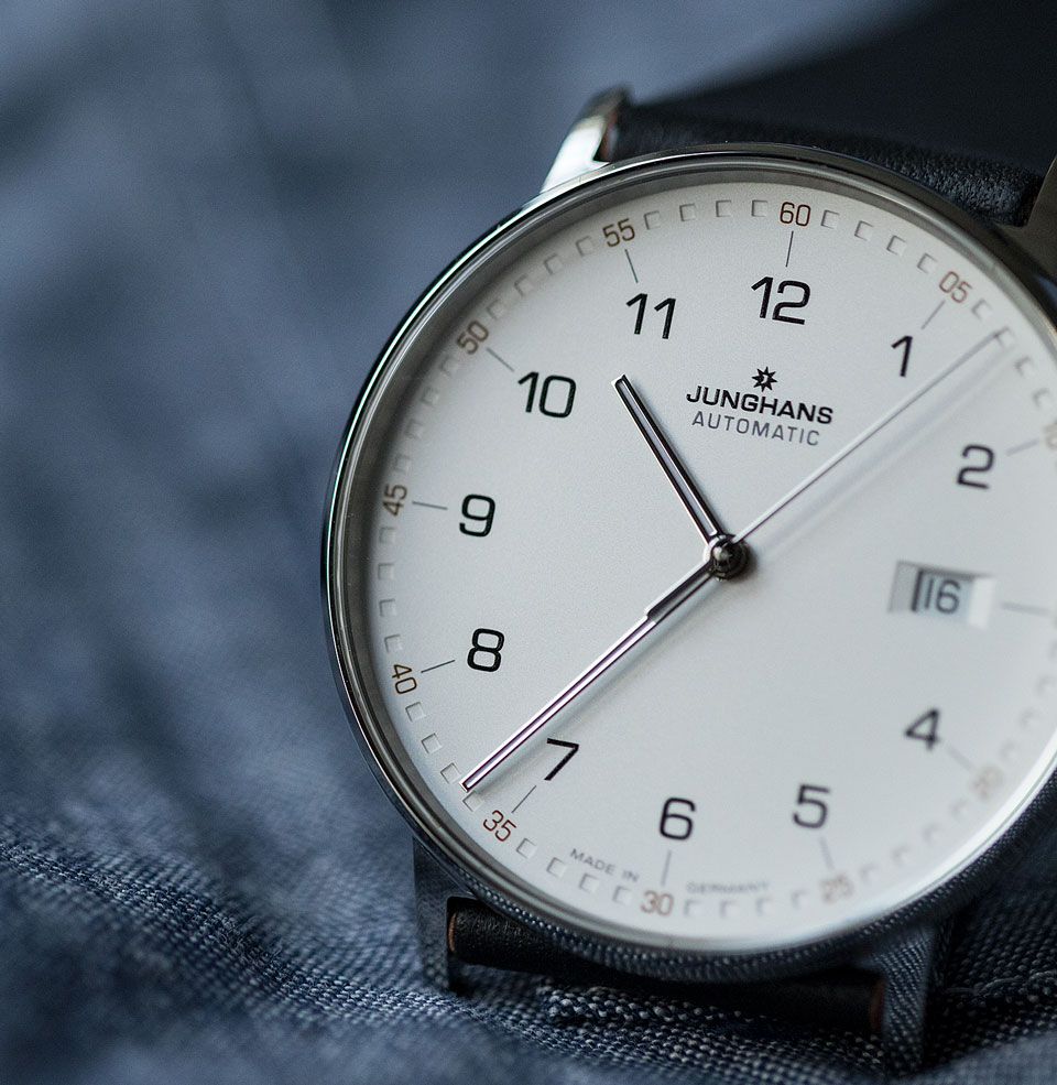 FORM A Polished rectangular hands