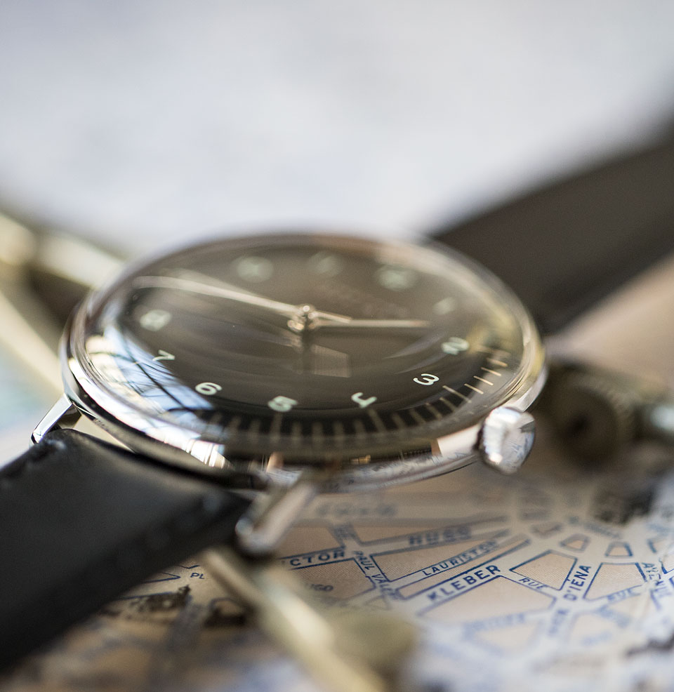 Max Bill Hand-winding Domed sapphire crystal