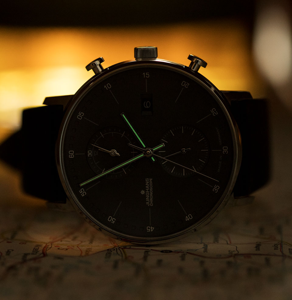 FORM C Green lume on hands