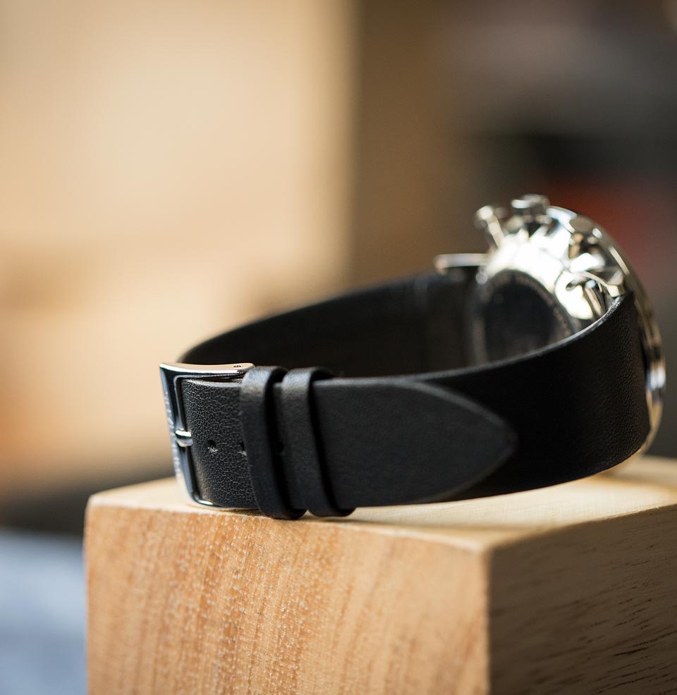FORM C 21mm black leather strap