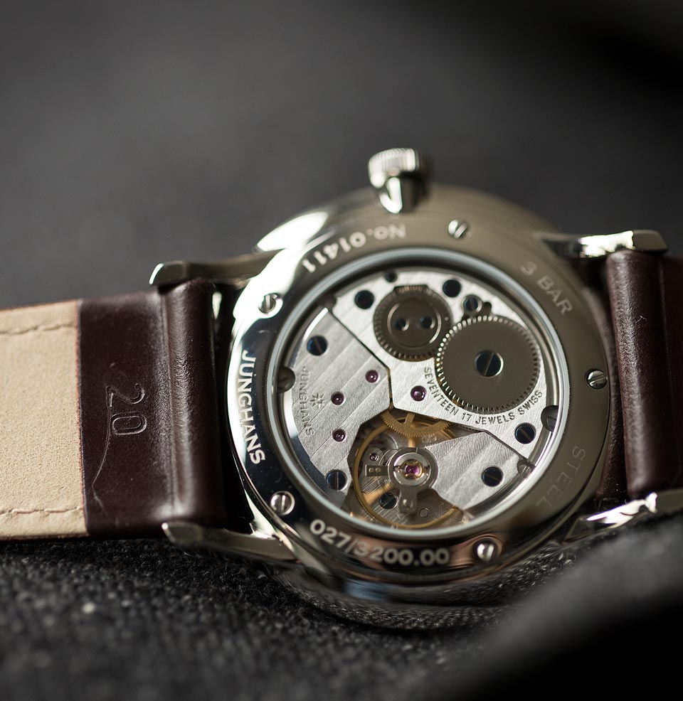 Meister Hand-Winding Display case-back