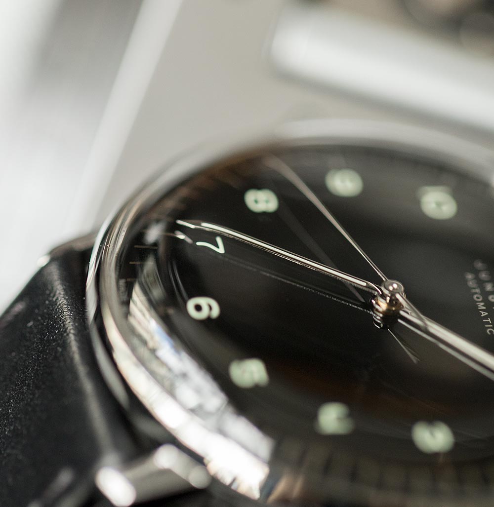 Max Bill Automatic Curved hands