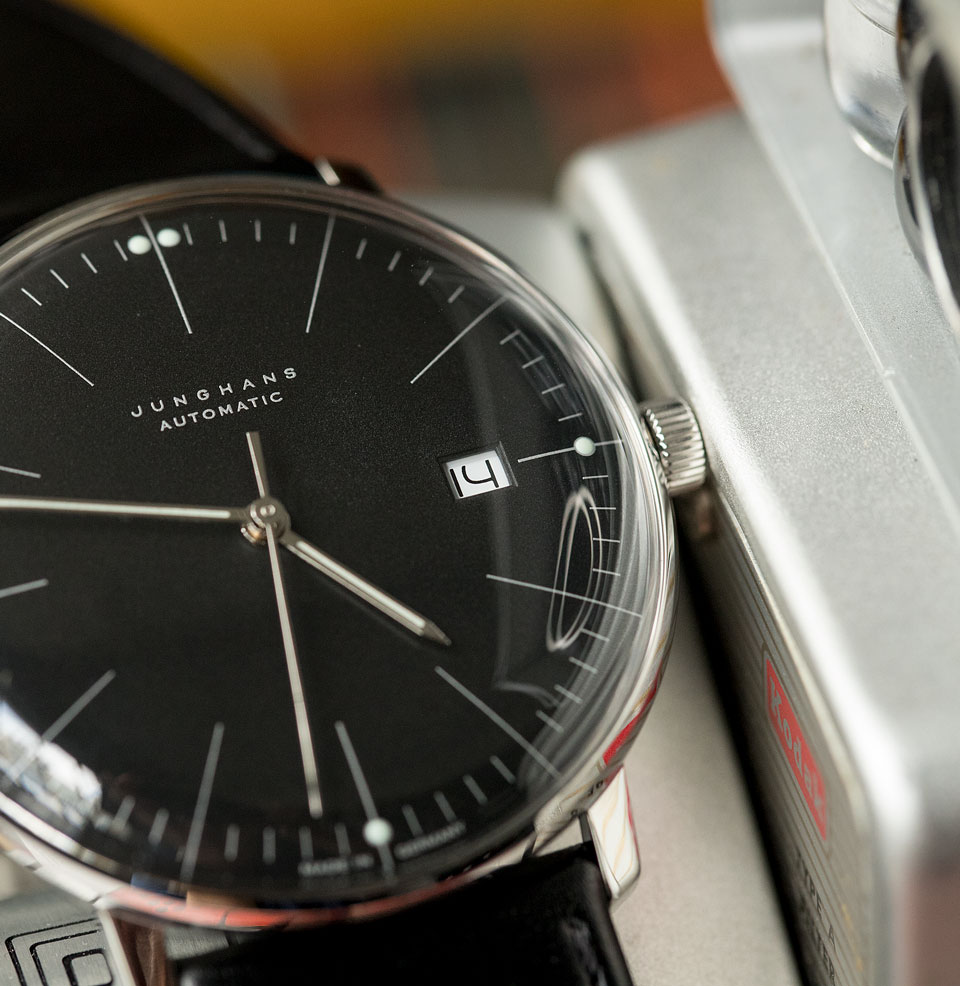 Max Bill Automatic Date Window at Three