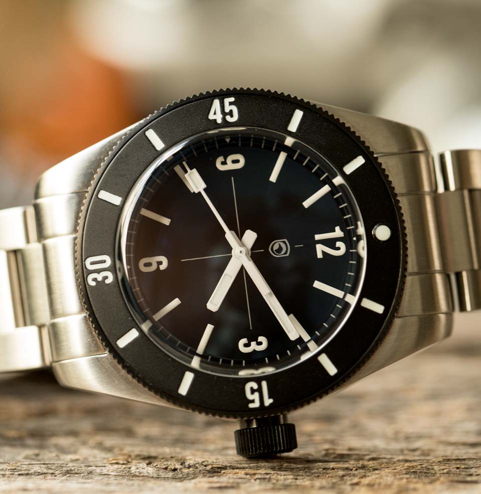 Trekker LE Matte Black with White and Gray Accents