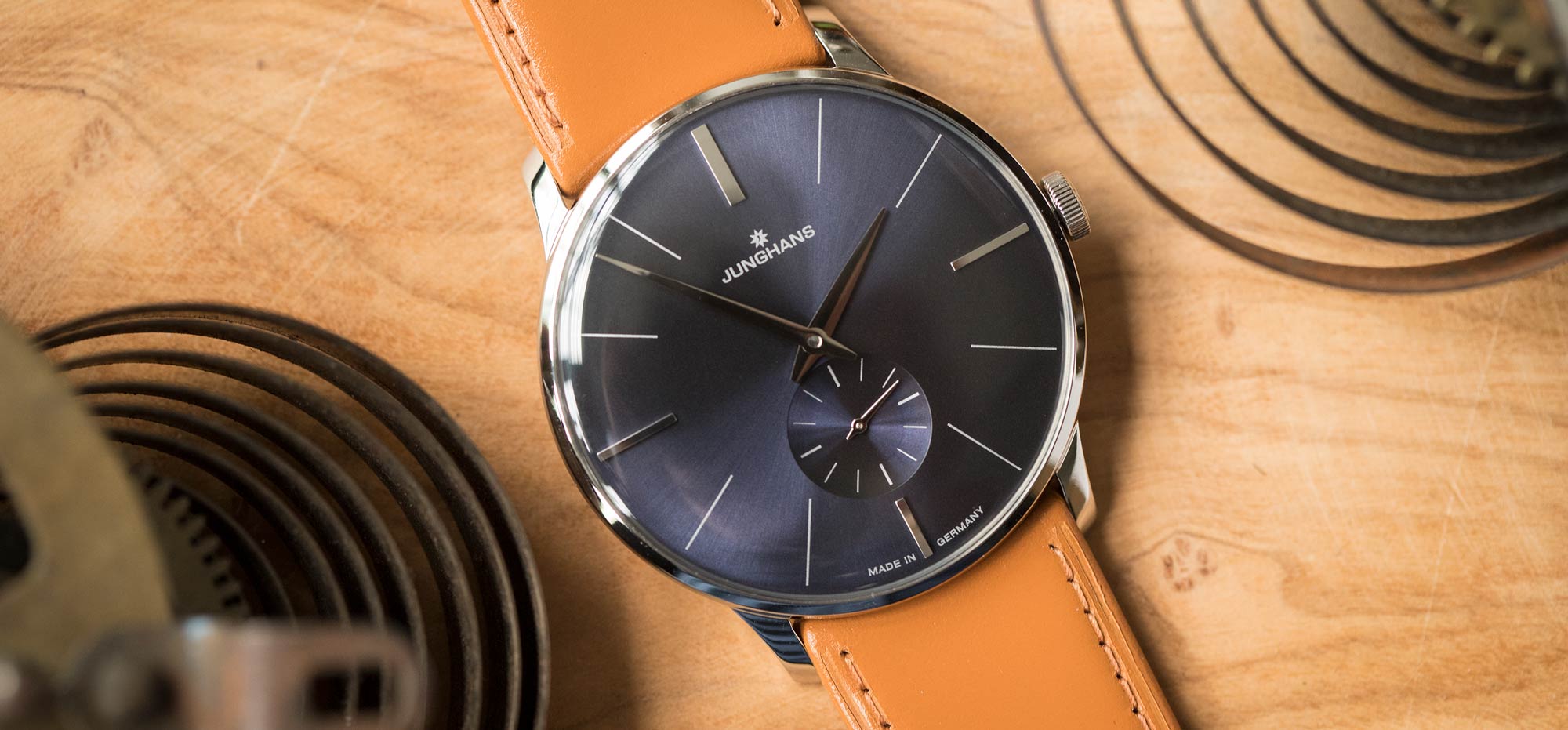 Junghans meister 2025 hand wound