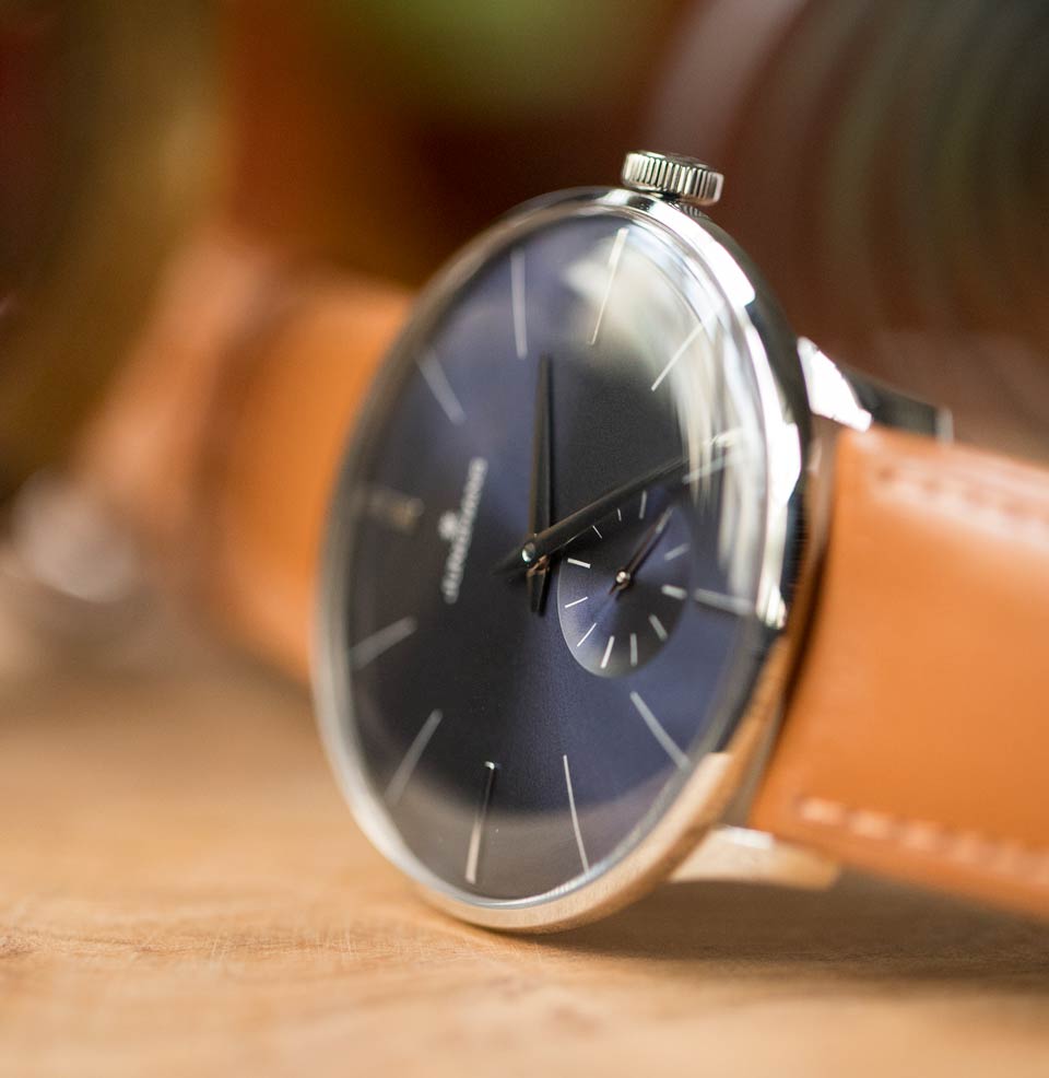 Meister Hand-Winding Domed crystal, dial and hands