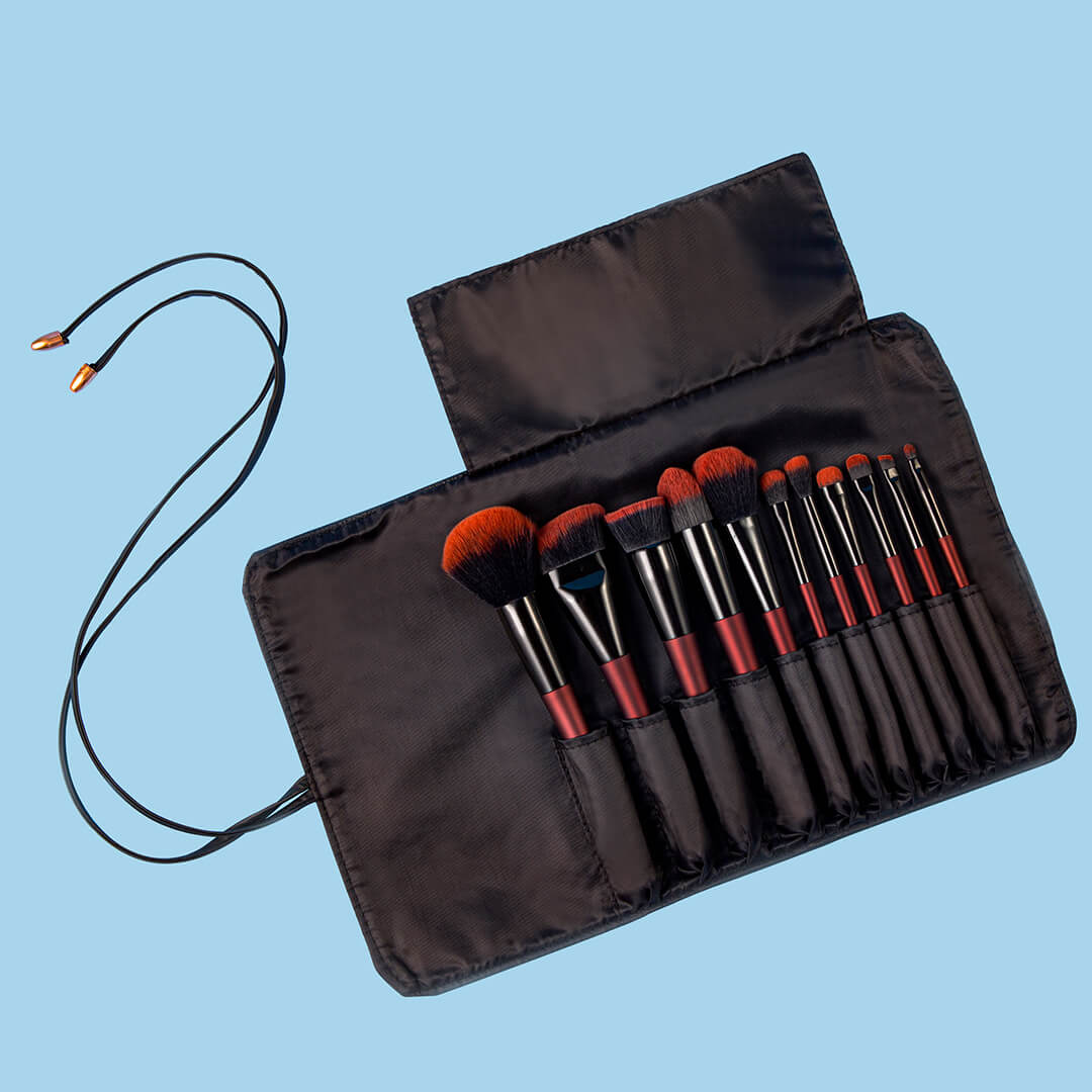 Aria the best makeup brush set by Fancii with free vegan roll-up clutch