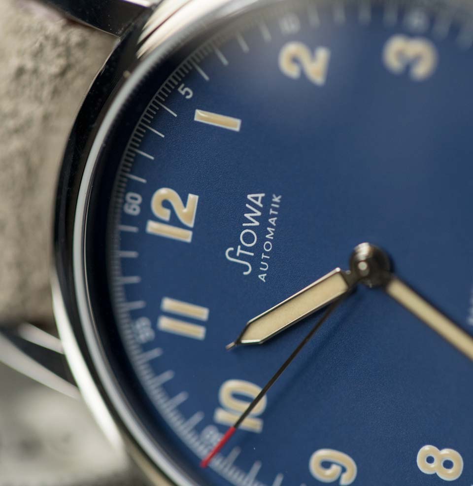 Partitio Blau LE Authentic vintage detailing