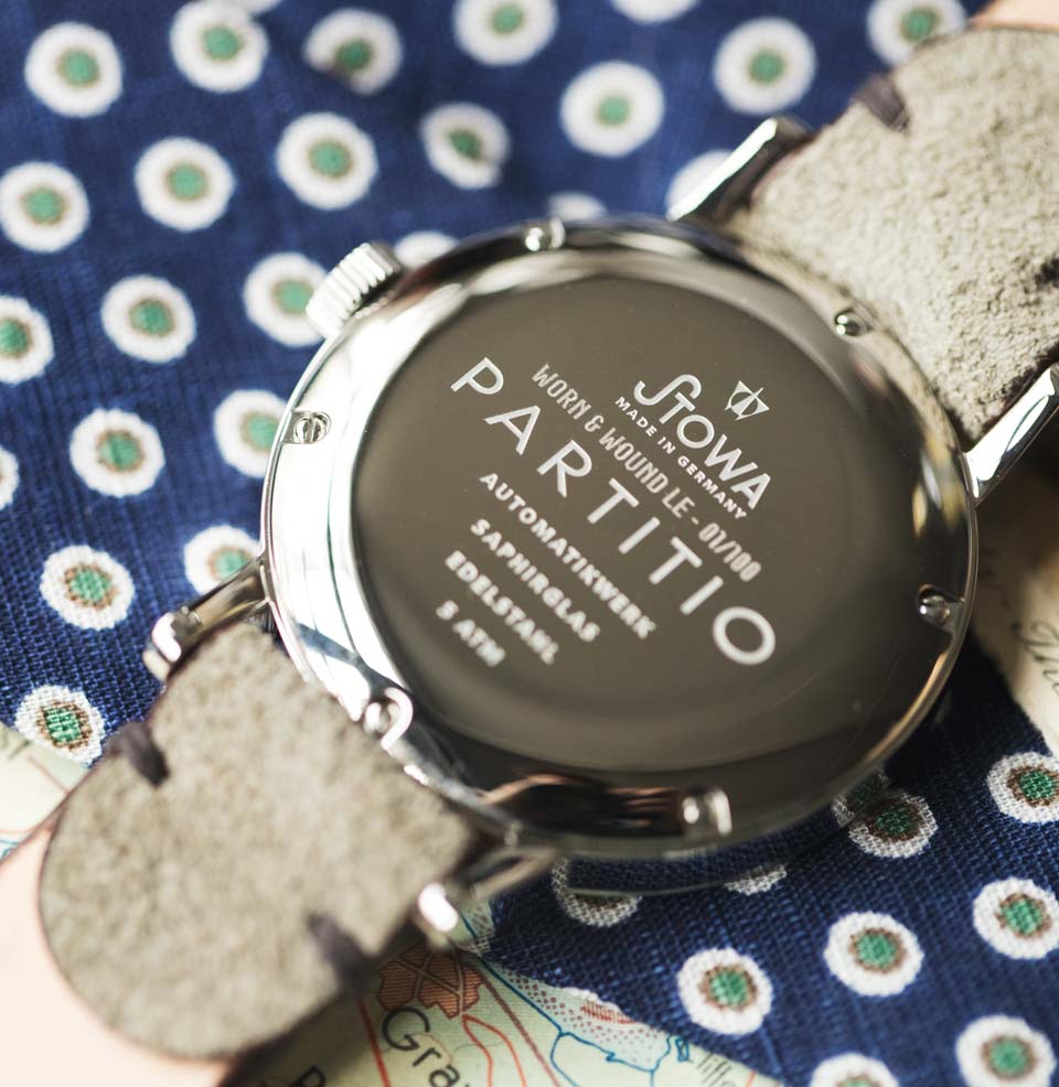 Partitio Blau LE Etched solid case-back