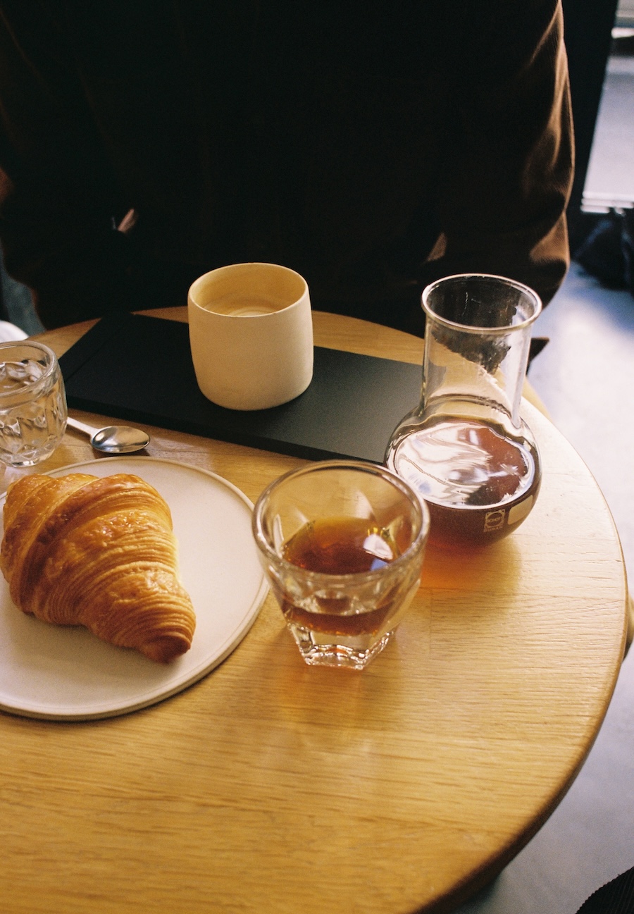 Café Caractère, 2 Rue des Taillandiers, Paris