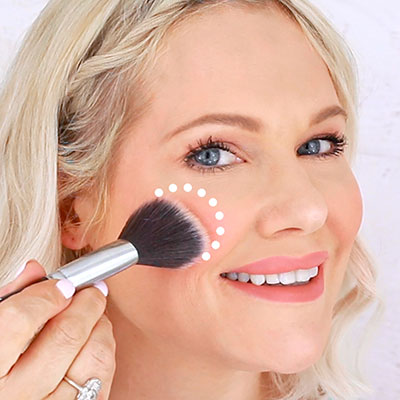 Doucce Cheek Blush in shade 'Feeling You' how to use - Step 4