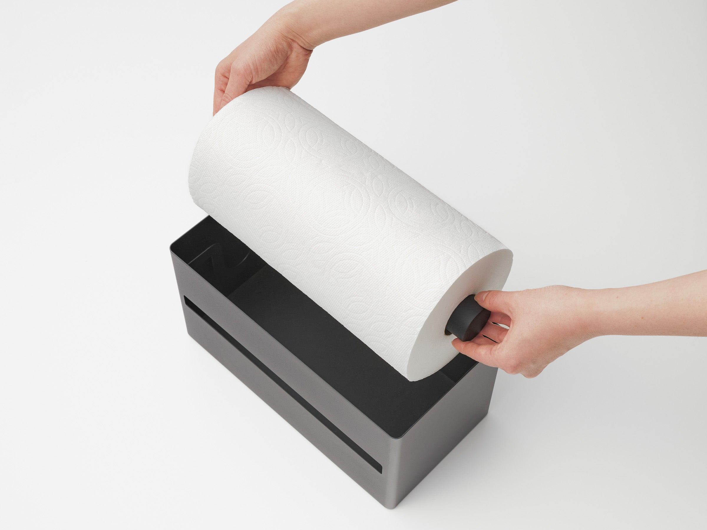 Kitchen Paper Towel Holder : Convenient rotation mechanism ensures smooth paper removal