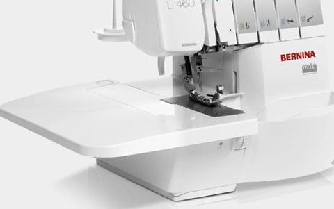 Bernina L460 - Slide-on-table