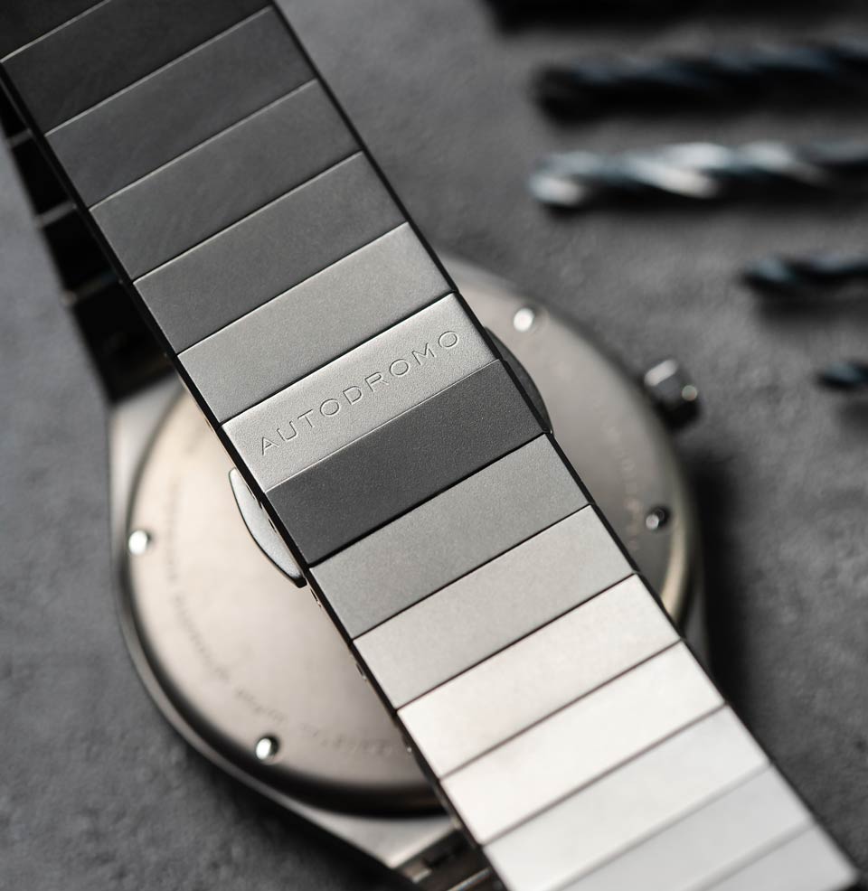 Group B Series 2 Windup Edition Slatted bracelet design