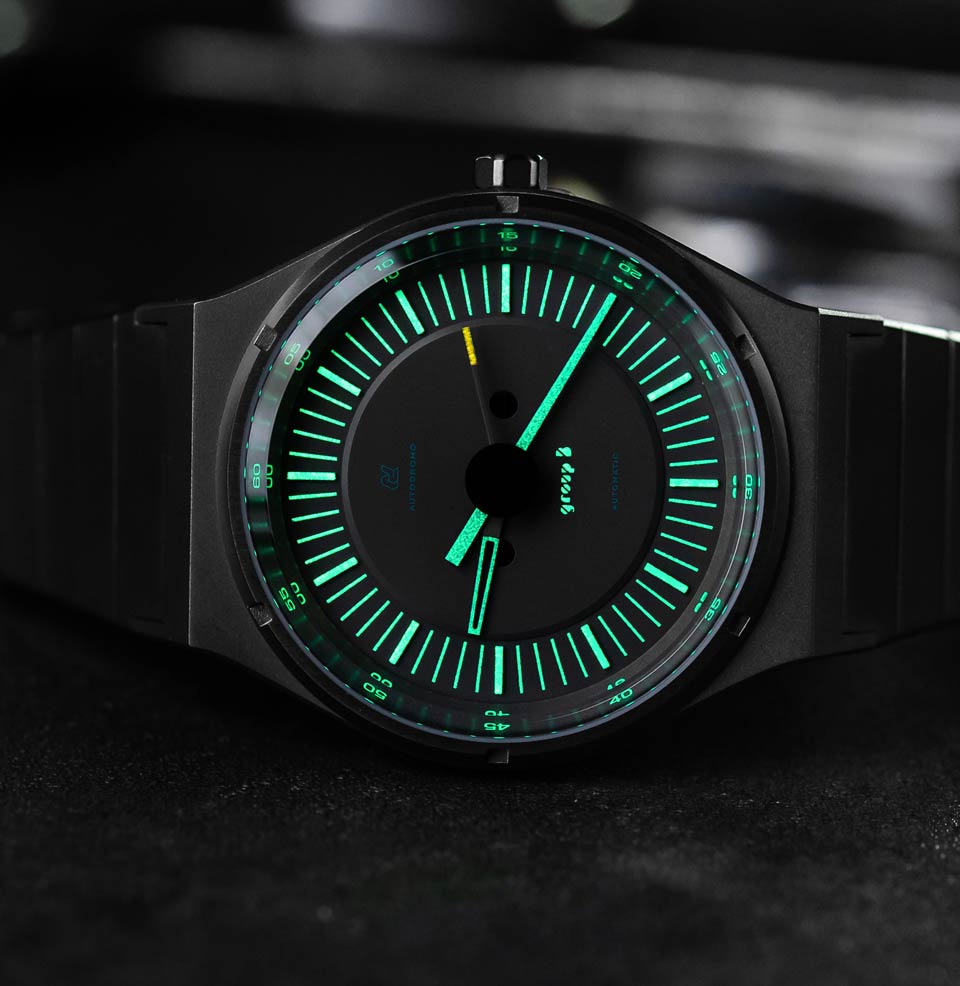 Group B Series 2 Windup Edition Lume on dial and hands