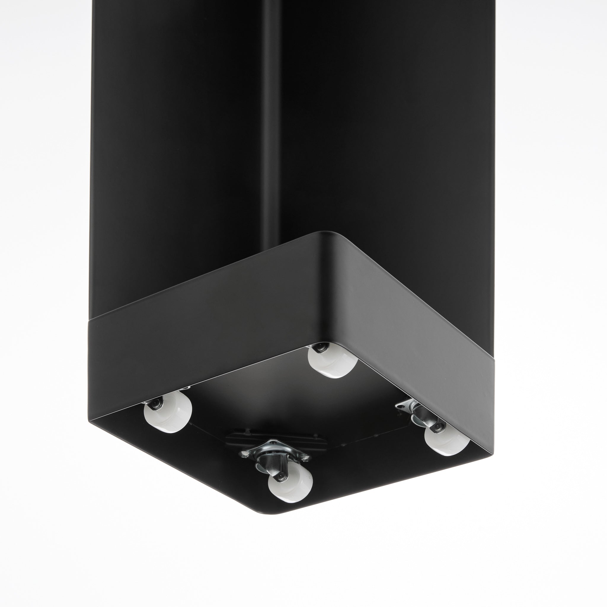 Slim Toilet Paper Stocker with Casters (Toilet Paper Holder): Concealed casters for easy movement